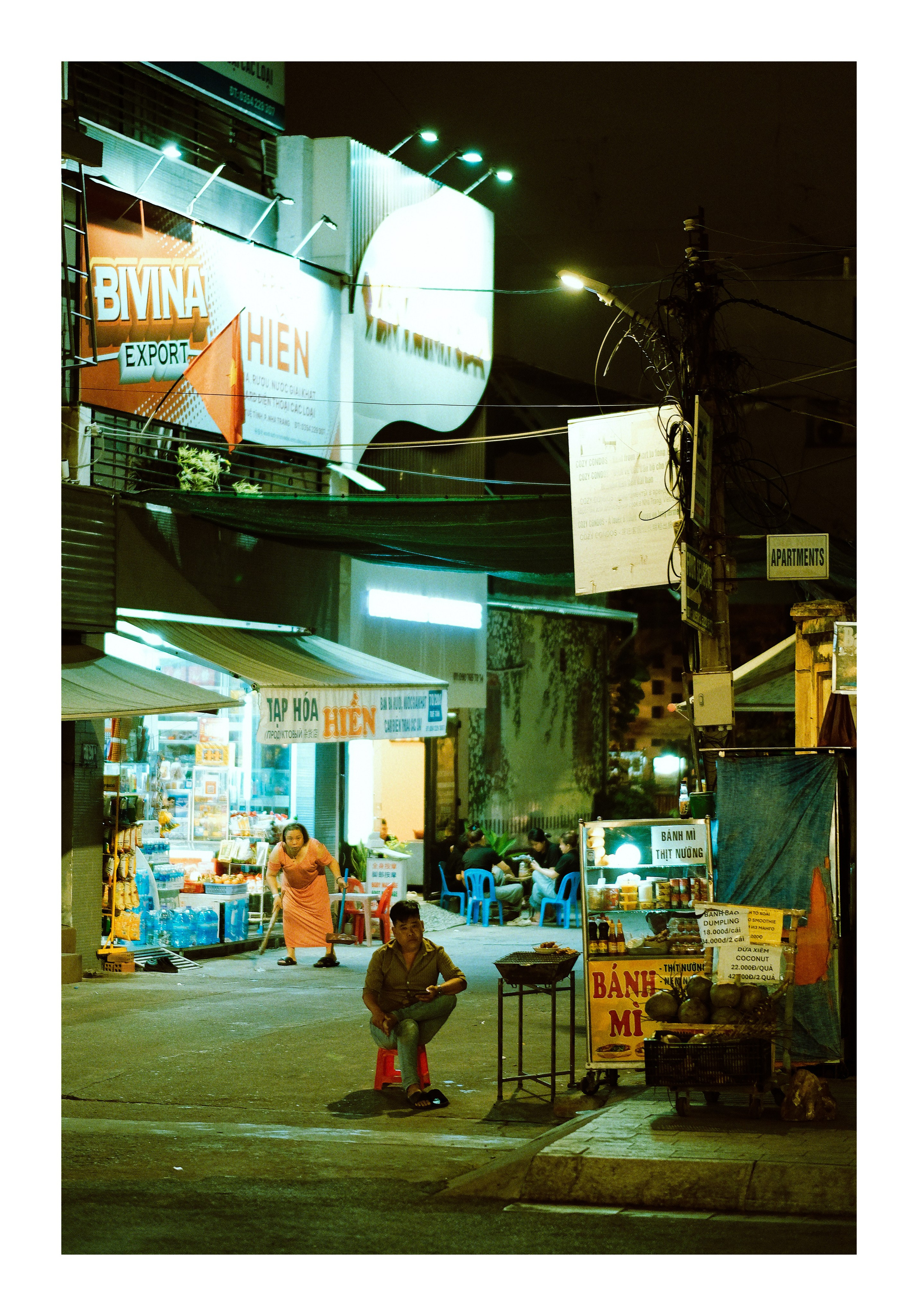 Vietnam Nha Trang यात्रा | Beaches, Culture & Photos. 中国街头摄影 | The Streets of China Through My Eyes | 深圳