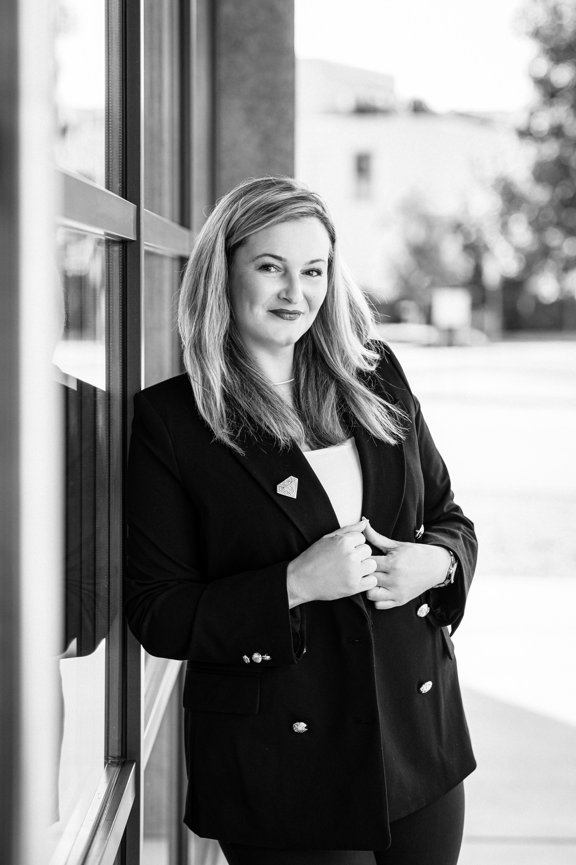 Business Shooting Bielefeld, Businessfotografie Bielefeld, Firmenfotografie Bielefeld, Portraitfotografie Bielefeld, Headshots Bielefeld. Hochzeitsfotografin in Gütersloh | Authentische Hochzeitsreportagen | TK Photographie