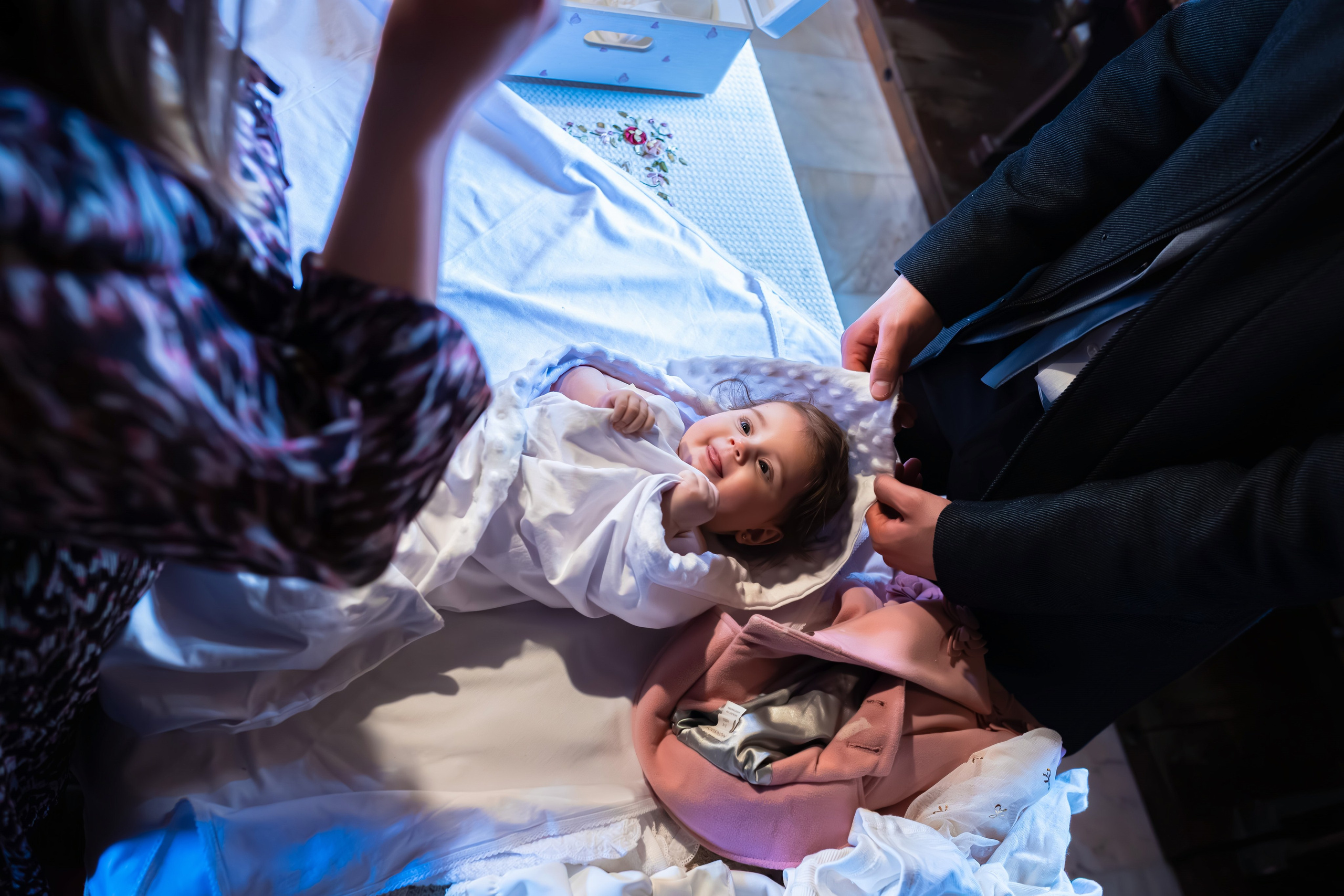 Thea. Ionut Brehuescu — Fotograf