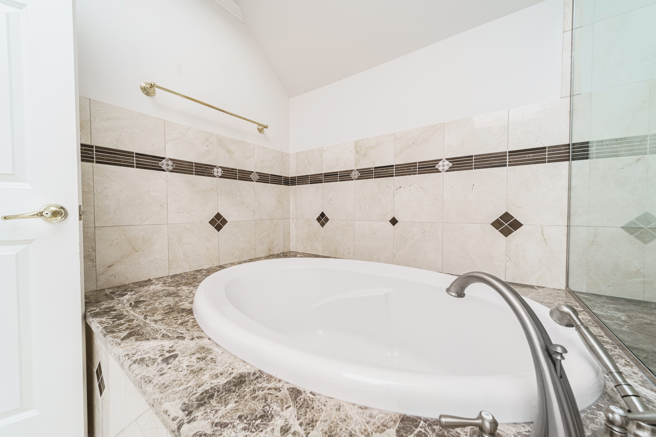 Real Estate photography. Washington state. EVAN ARISTOV WEDDING PHOTOGRAPHY — Seattle Wedding Photographer