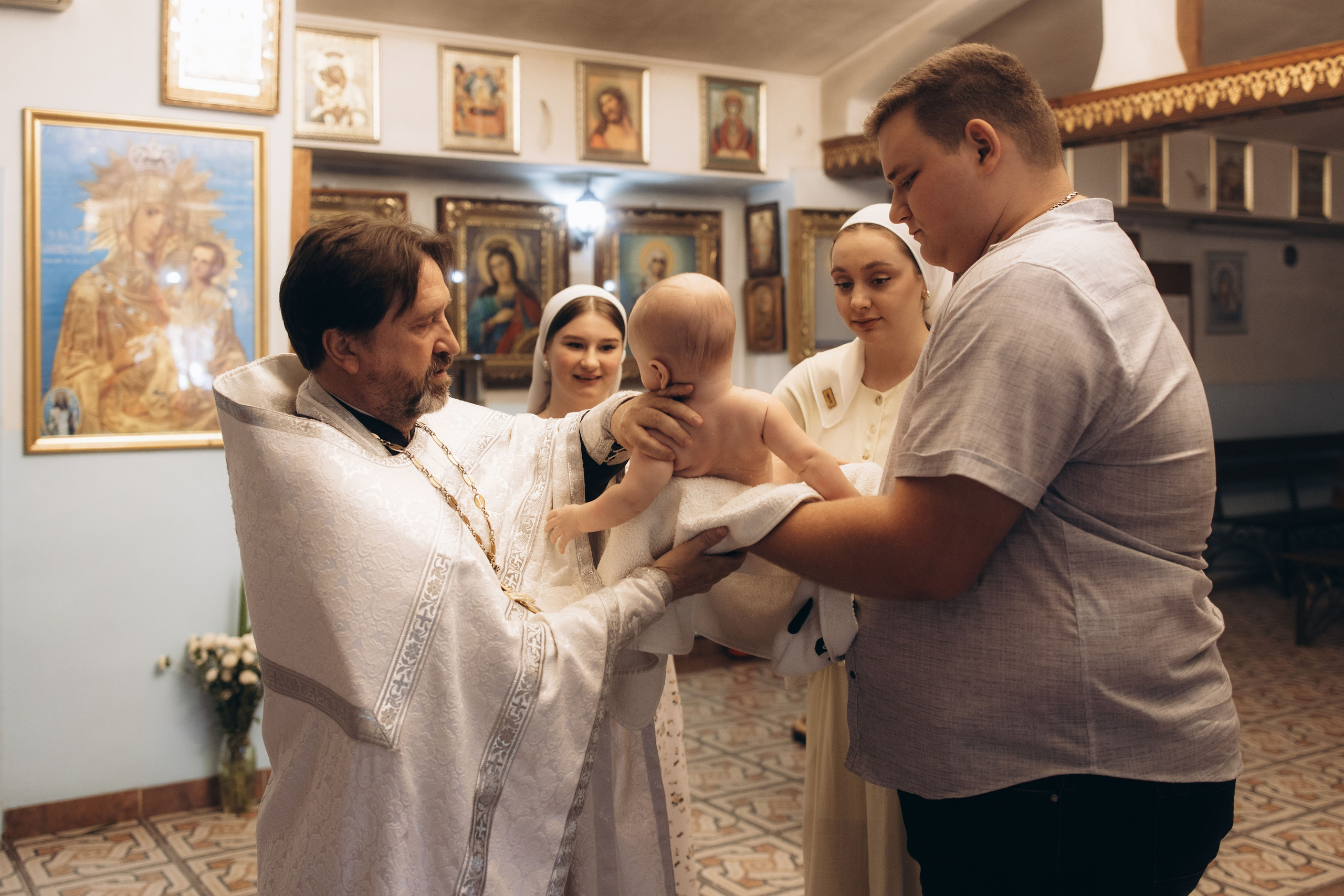 Blessed Moments. Christening. Фотограф родов, семей и новорожденных малышей в Дубае