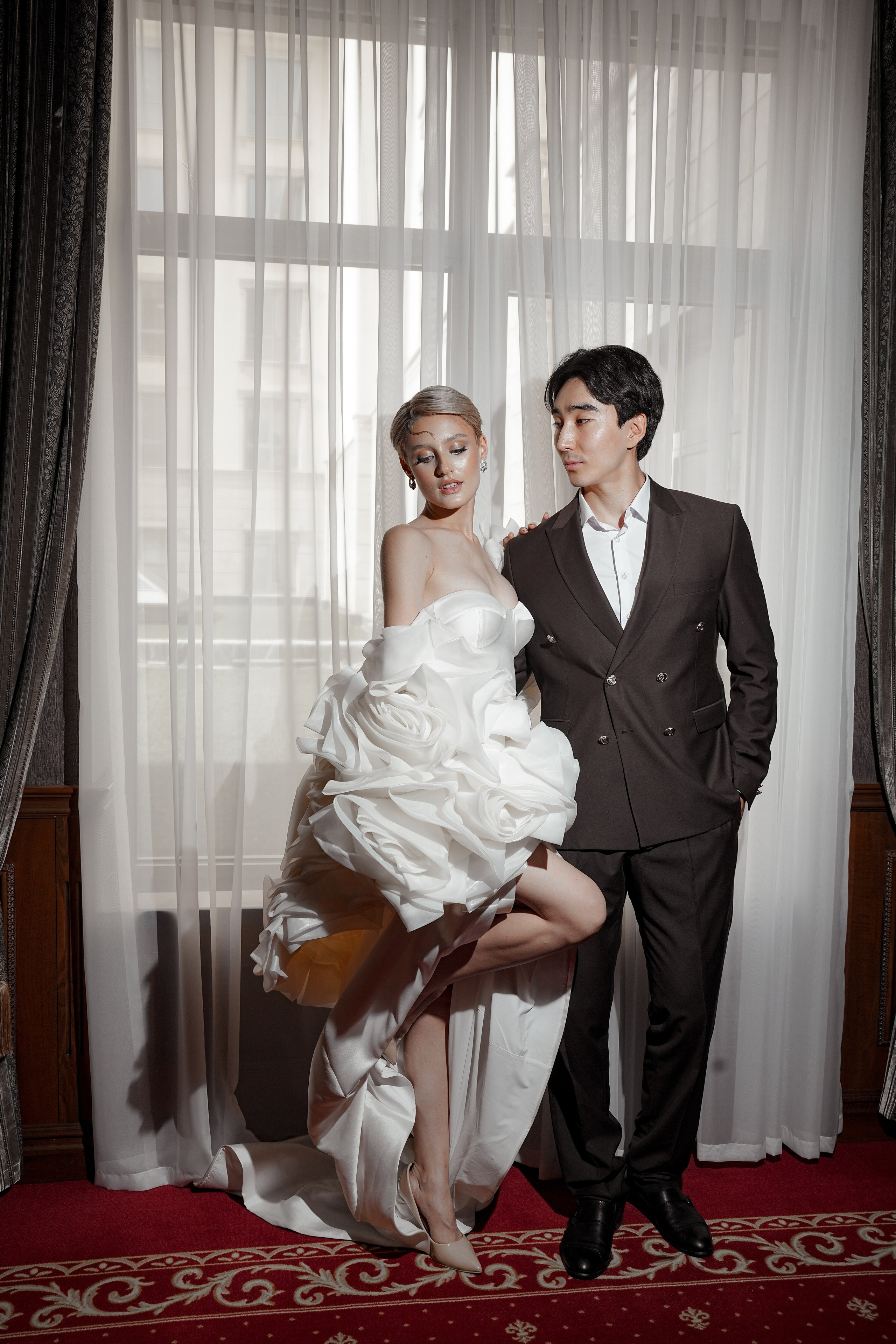 Николь Амир