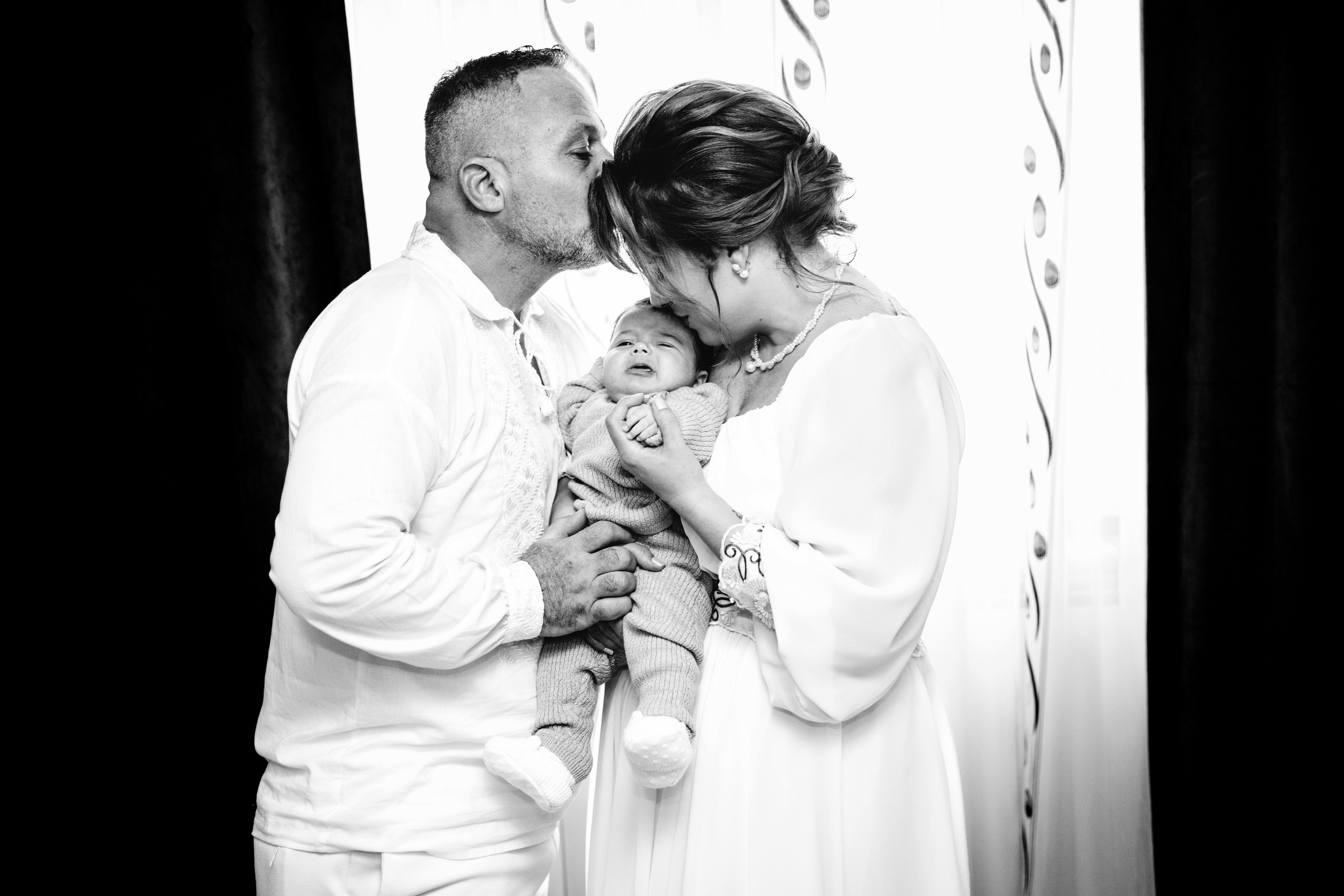 Andrei Sebastian. Moments By Gub