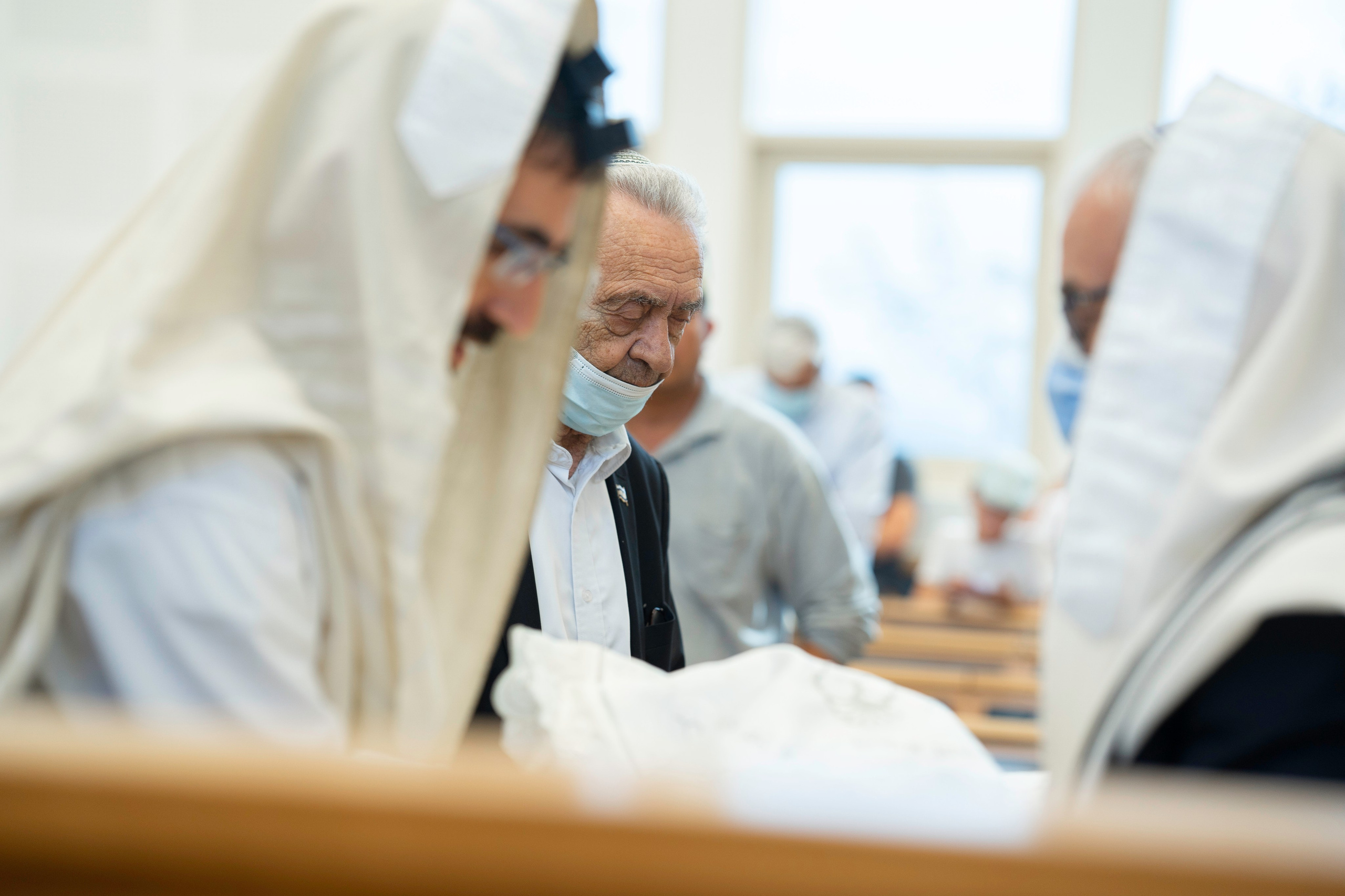 הברית של יוסף וחנה. יוסף מזרחי צילום חתונה, ברית וזוגיות. צלם מקצועי שאוהב להוציא אתכם הכי יפים ברגעים הכי מרגשים