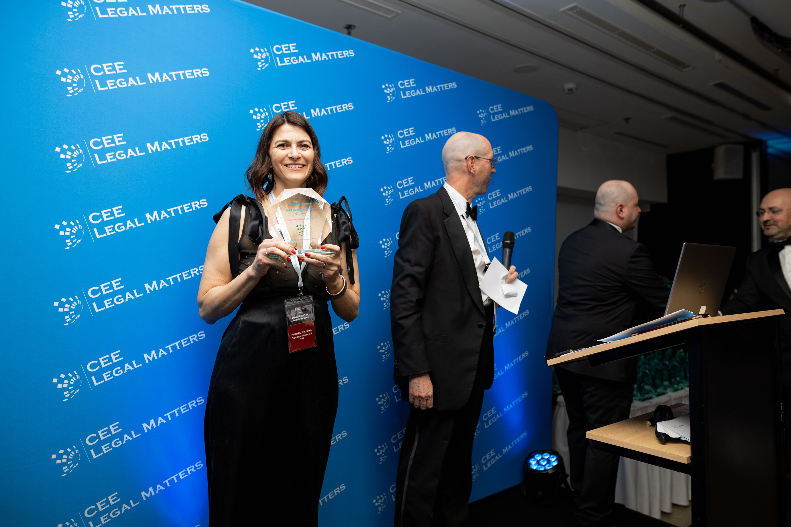 Eventová fotografie. Dana Lišková — Empatická fotografka | Introspektivní umělkyně | Neurodivergentní koučka| Zakladatelka Artepy.cz