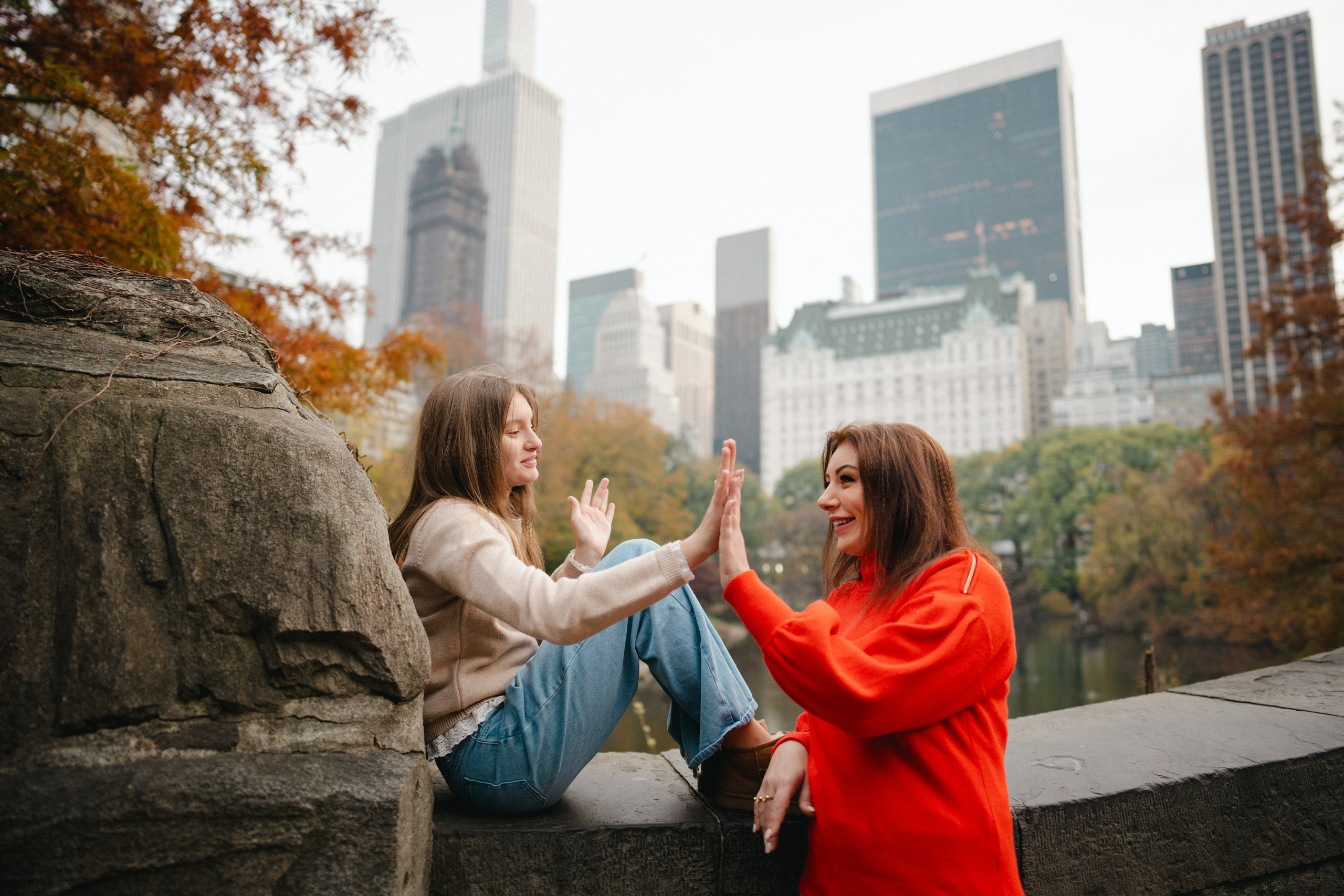 Mother and daughter photoshoot in central park. Portrait and wedding photographer in New York
