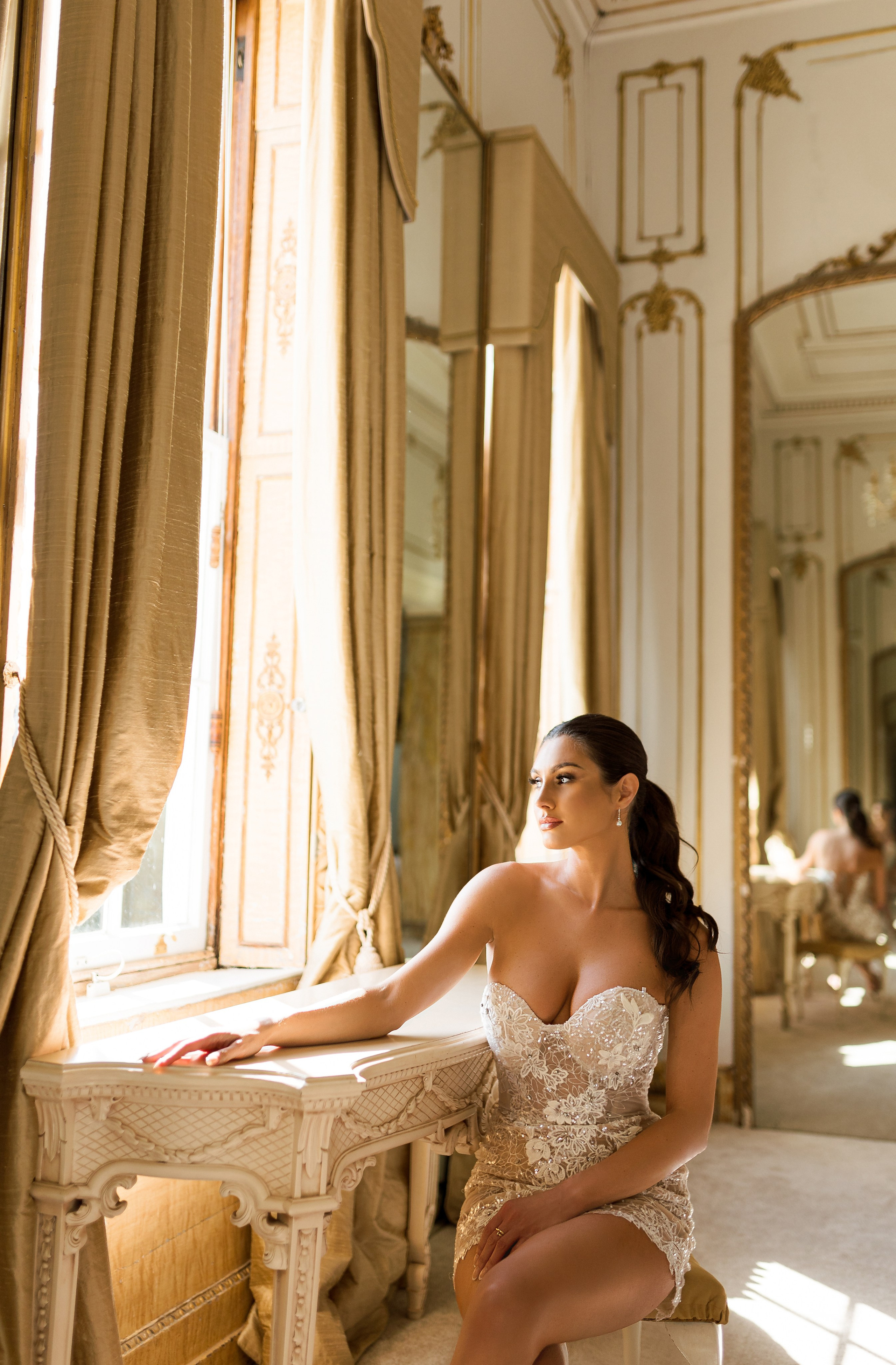 Regal Romance | Editorial Photoshoot at Gosfield Hall, London Estat. YES I DO PRODUCTION — Wedding photography&videography
