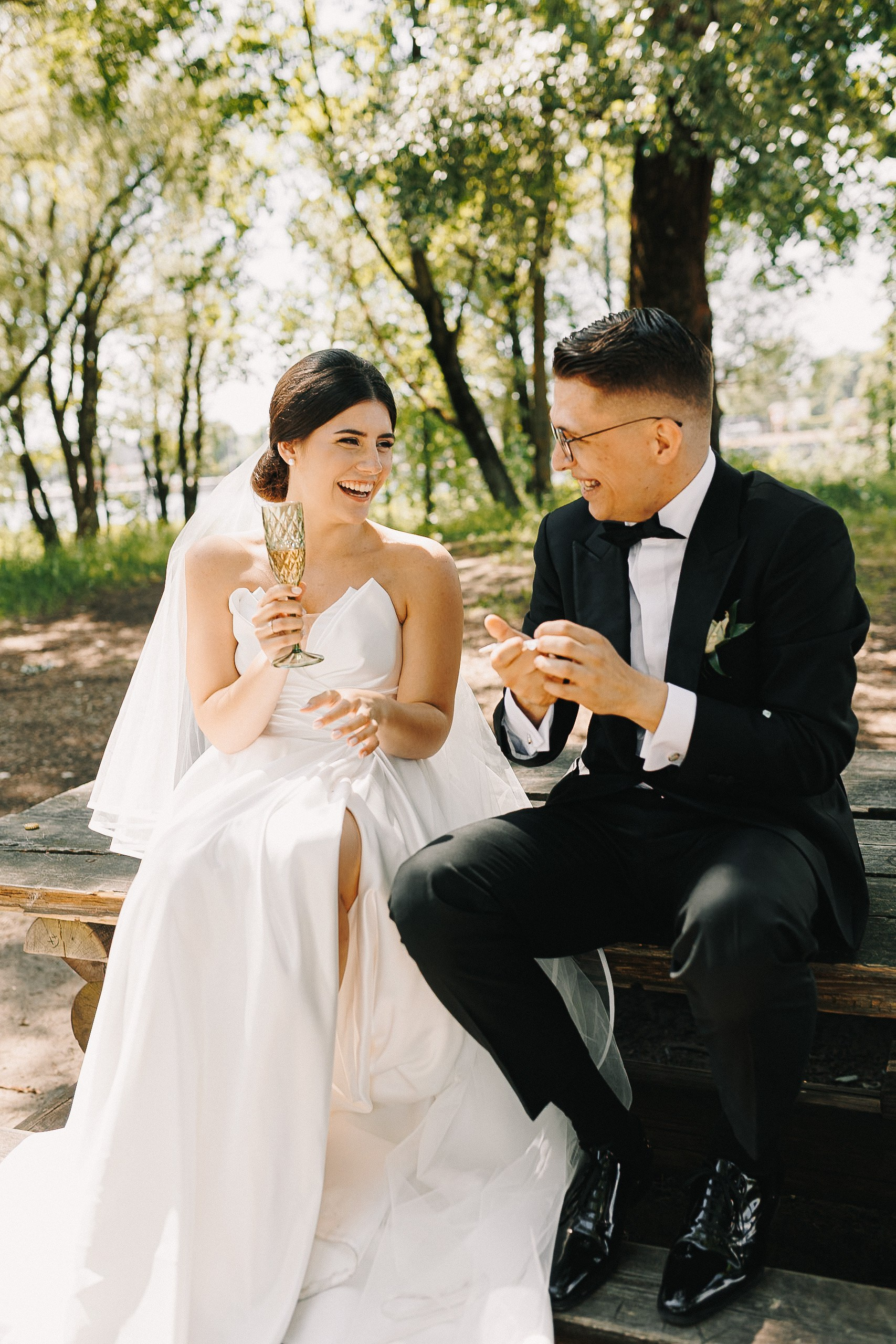 KĀZU FOTO APSTRĀDE. Kāzu un ģimenes fotogrāfs Rīgā