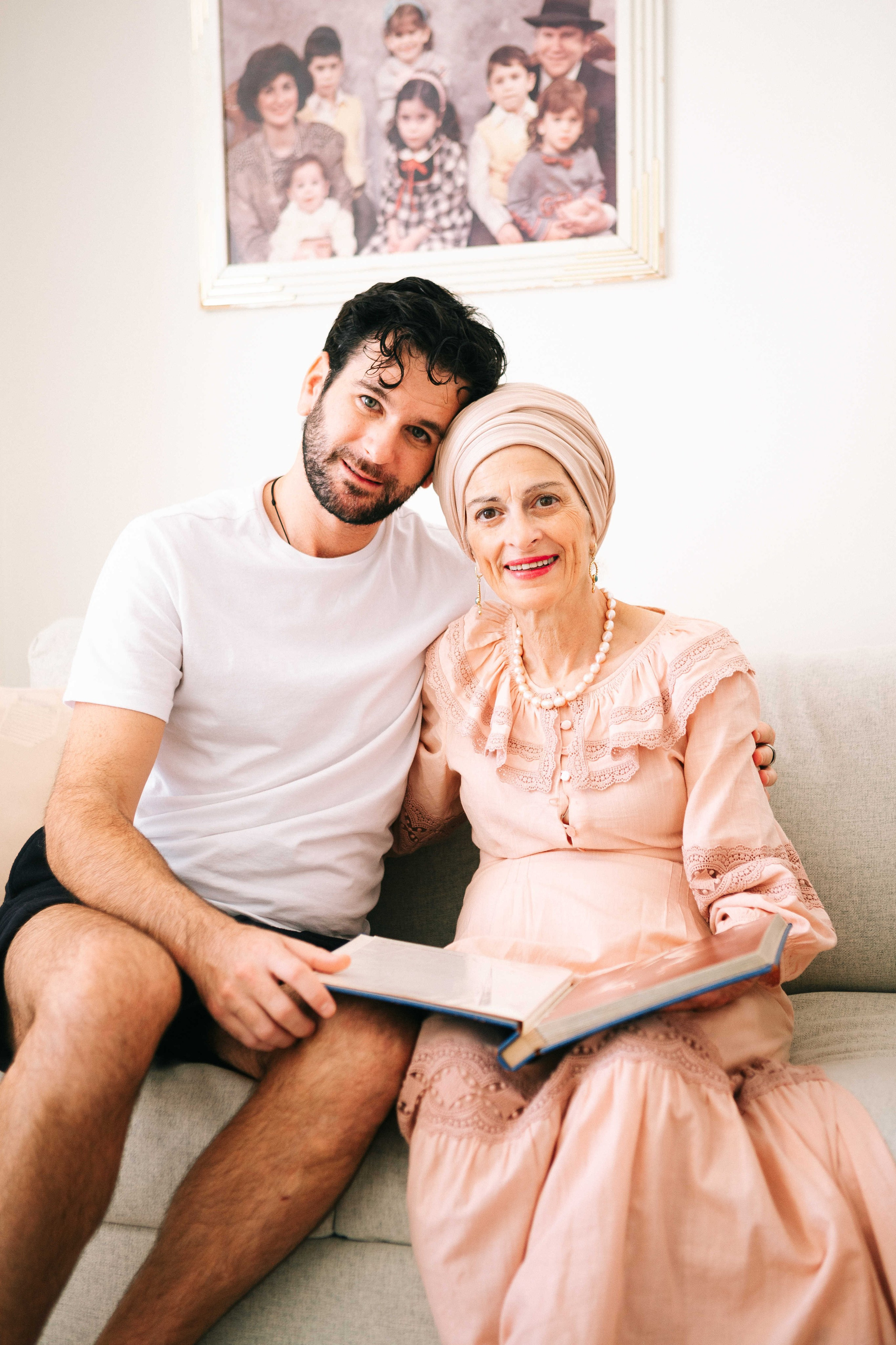 MAALE ADUMIM, HOME PHOTO SESSION + DESERT. Https://shi-photo.com/