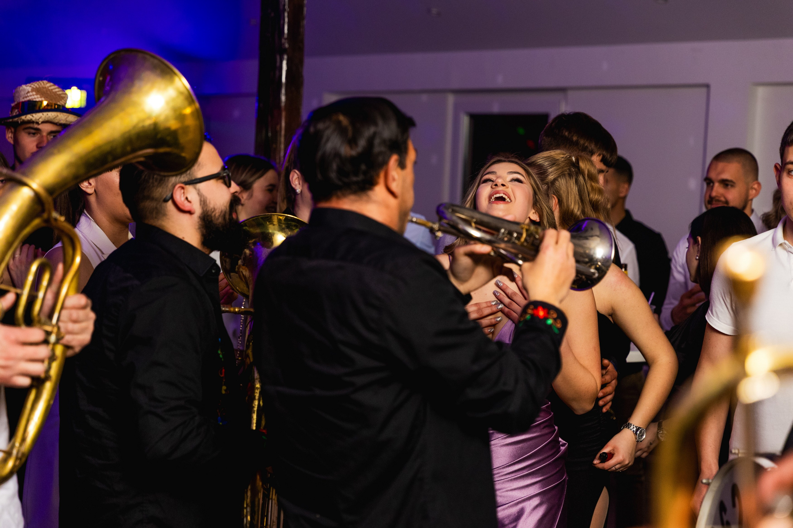 FOTOGRAFISANJE PUNOLETSTVA. Fotografi iz Backog Petrovca David i Andrea Stojanovic