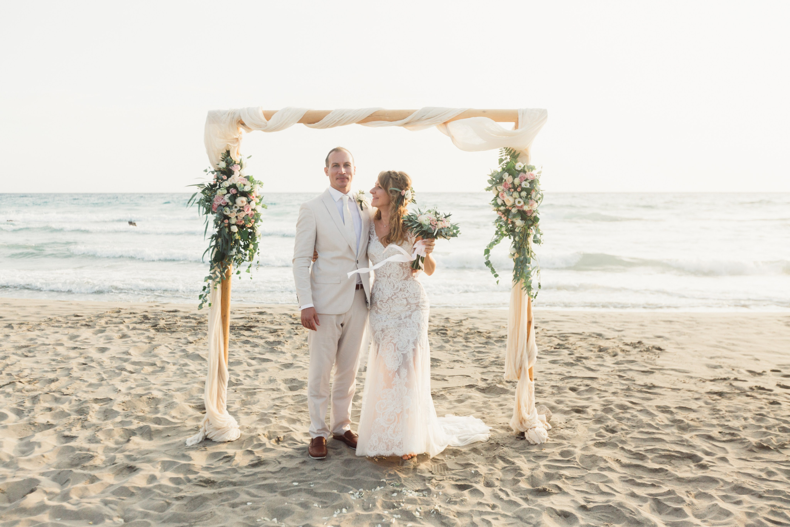 Aaron & Beata, Crete. Denny Savon — Photographer in Santorini | Weddings, Love Stories & Flying Dress