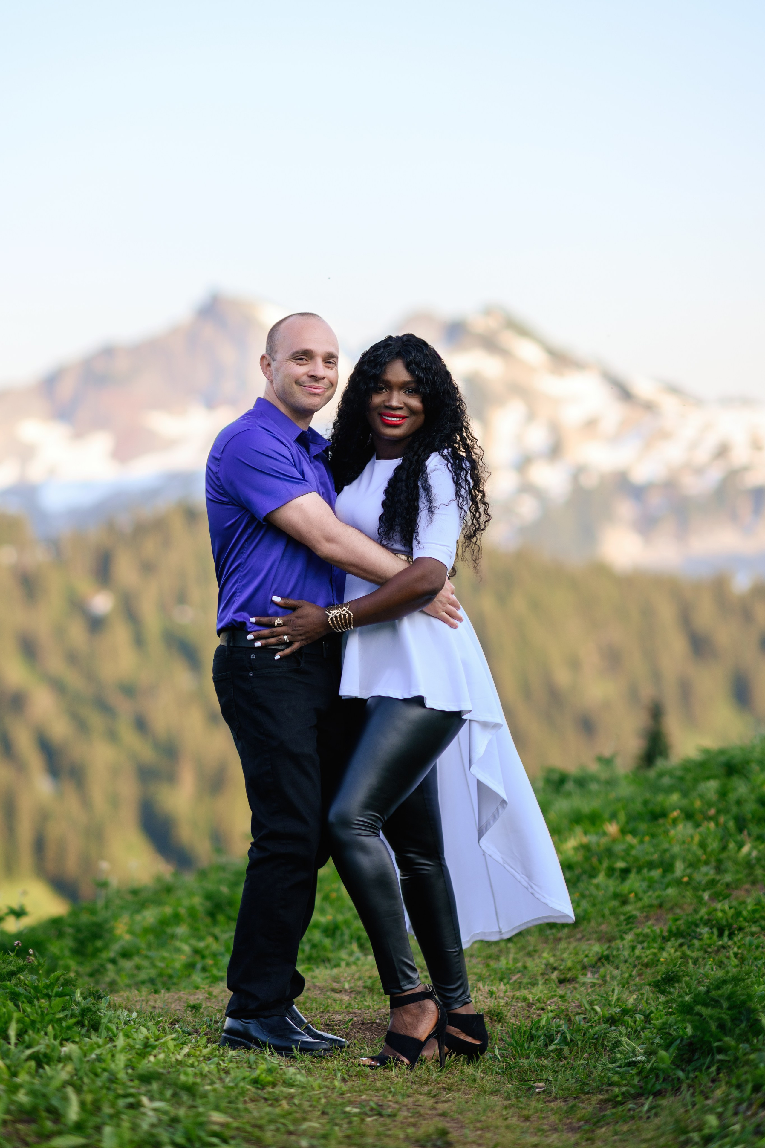 Carline and her family. Wedding & family photography in Seattle area. Helen Michelle photographer