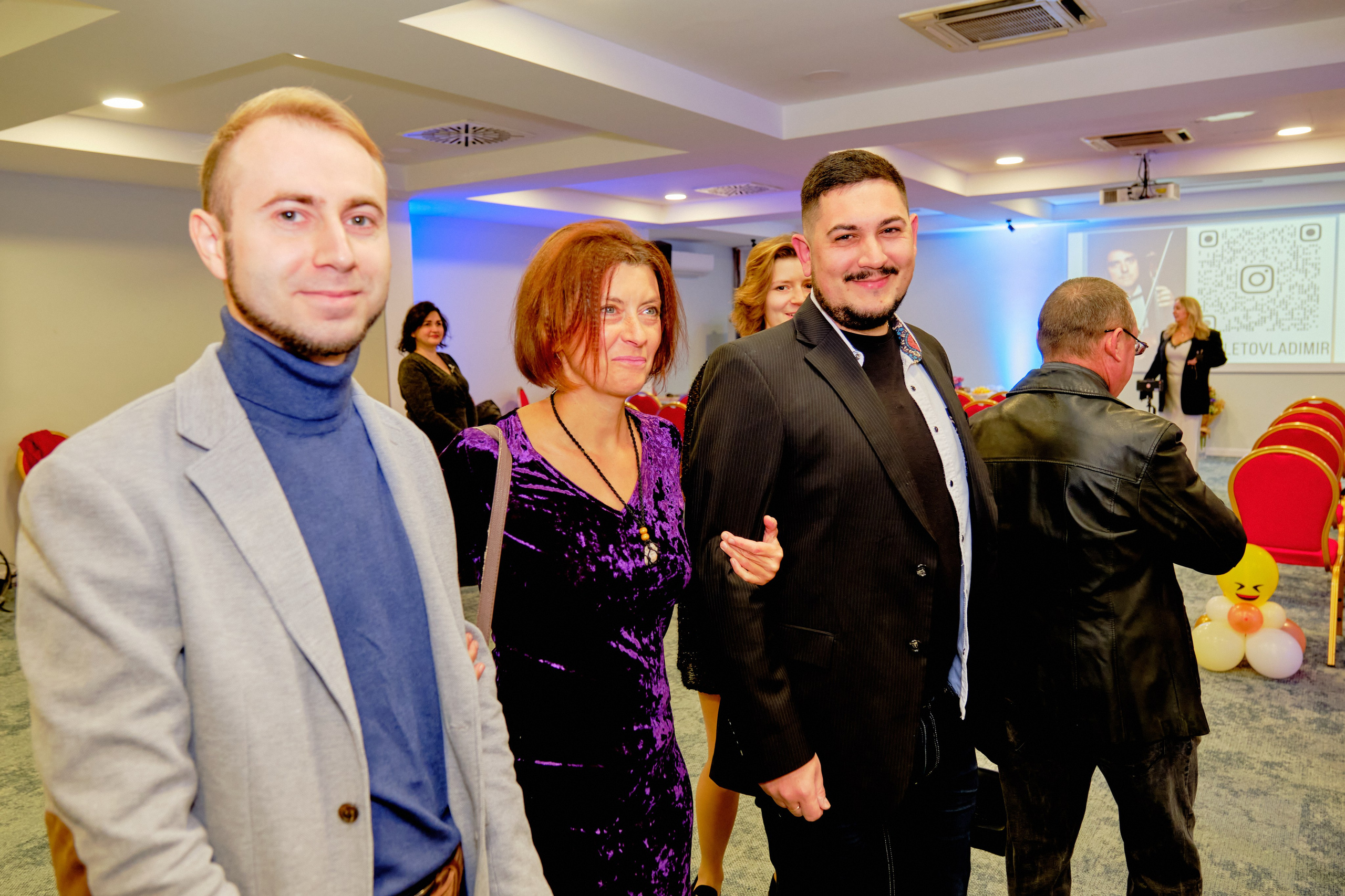 Фоторепортаж з благодійного Новорічного балу у Чорногорії. Портретний фотограф Альона Новгородцева