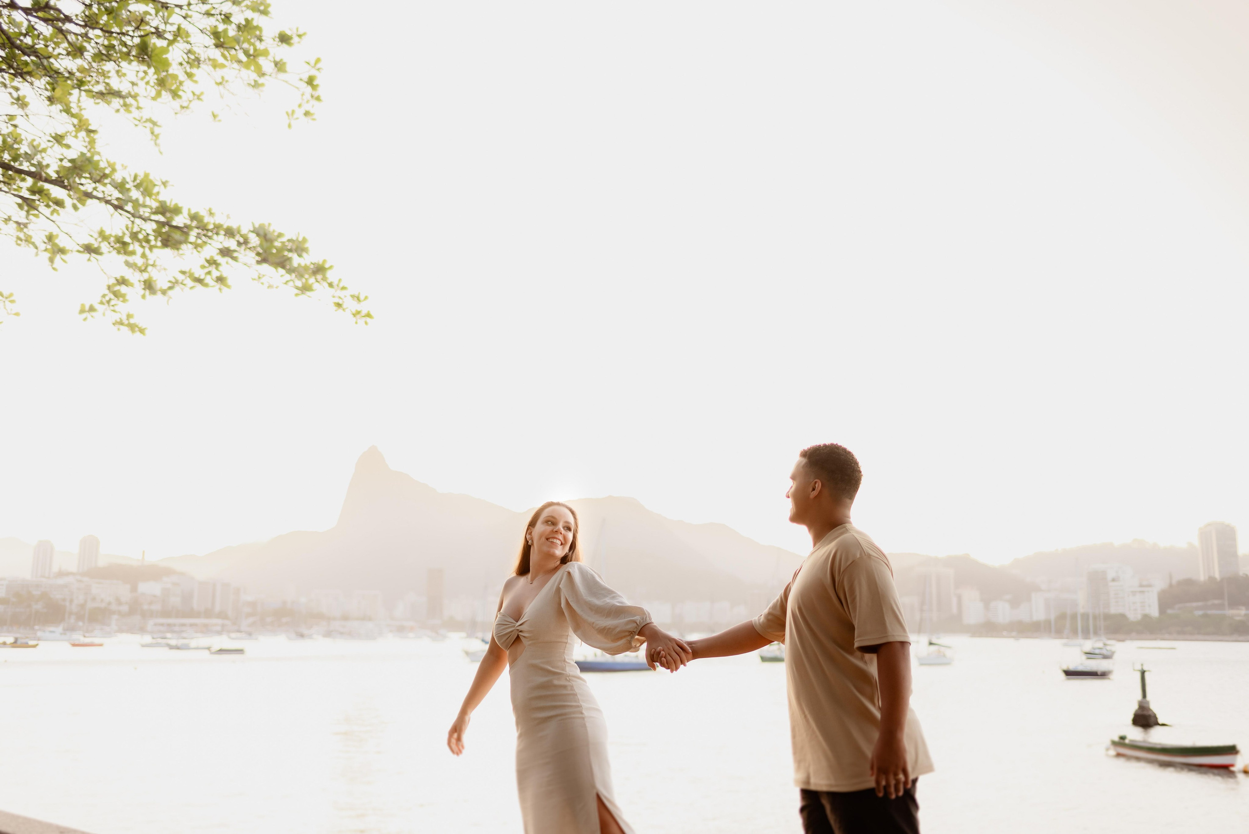 Pré Wedding no Rio de Janeiro • Maria Eduarda e Gabriel. Barizon Fotografia | Fotógrafo de Casamentos, Ensaios e Eventos | Paraná