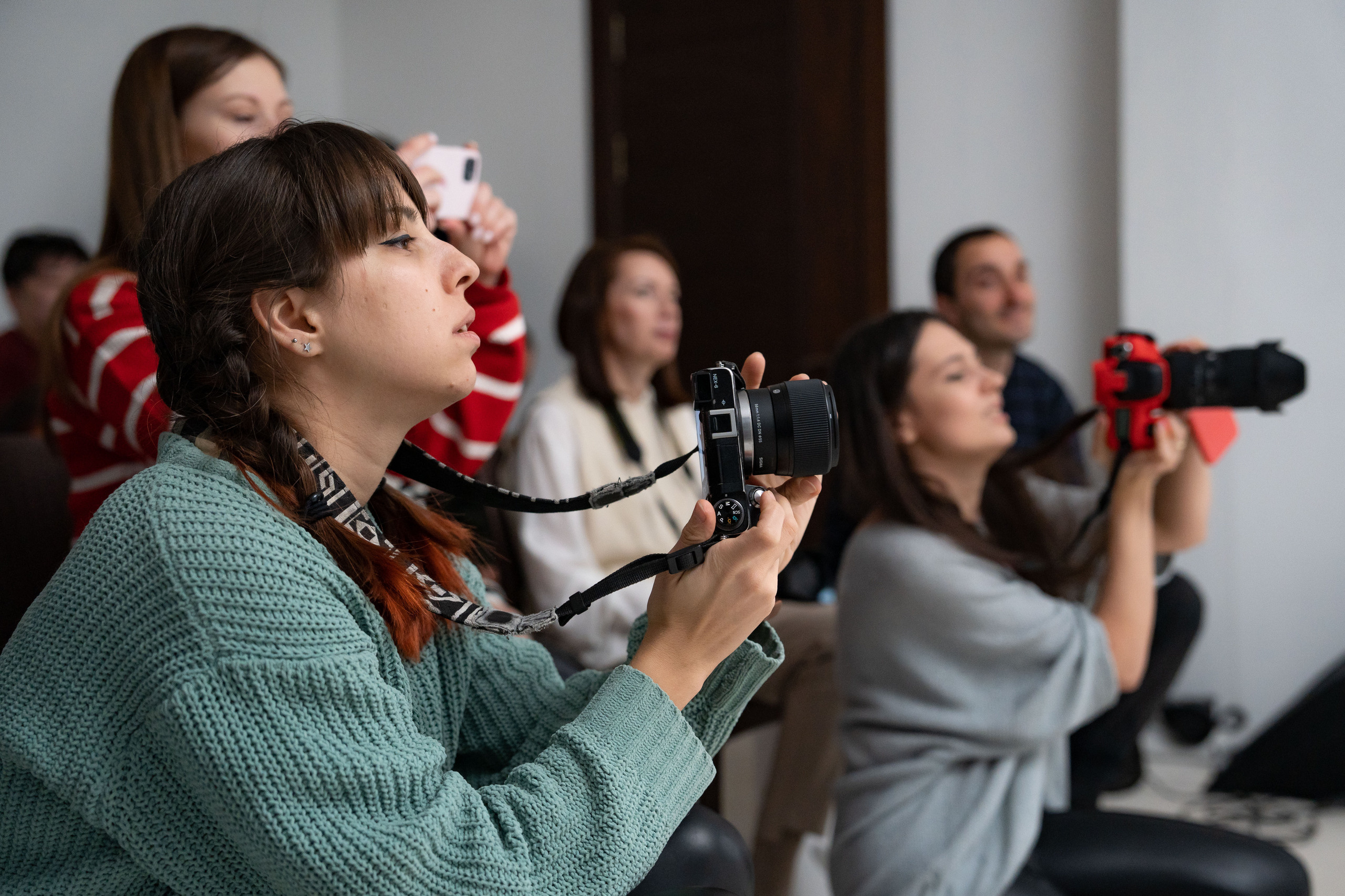 Жёсткий свет. Студия. Фотограф Григорий Кравец