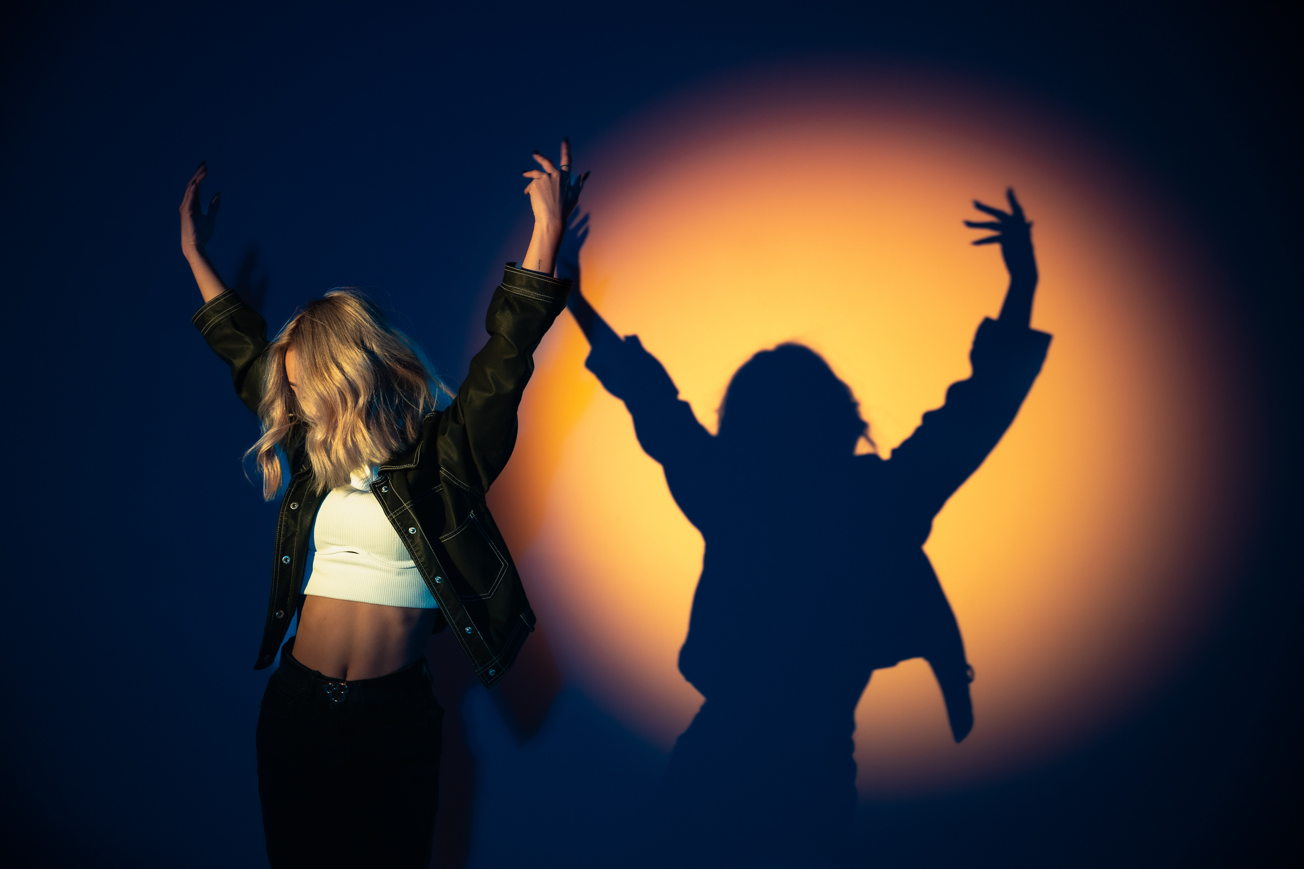 Жёсткий свет. Студия. Фотограф Григорий Кравец