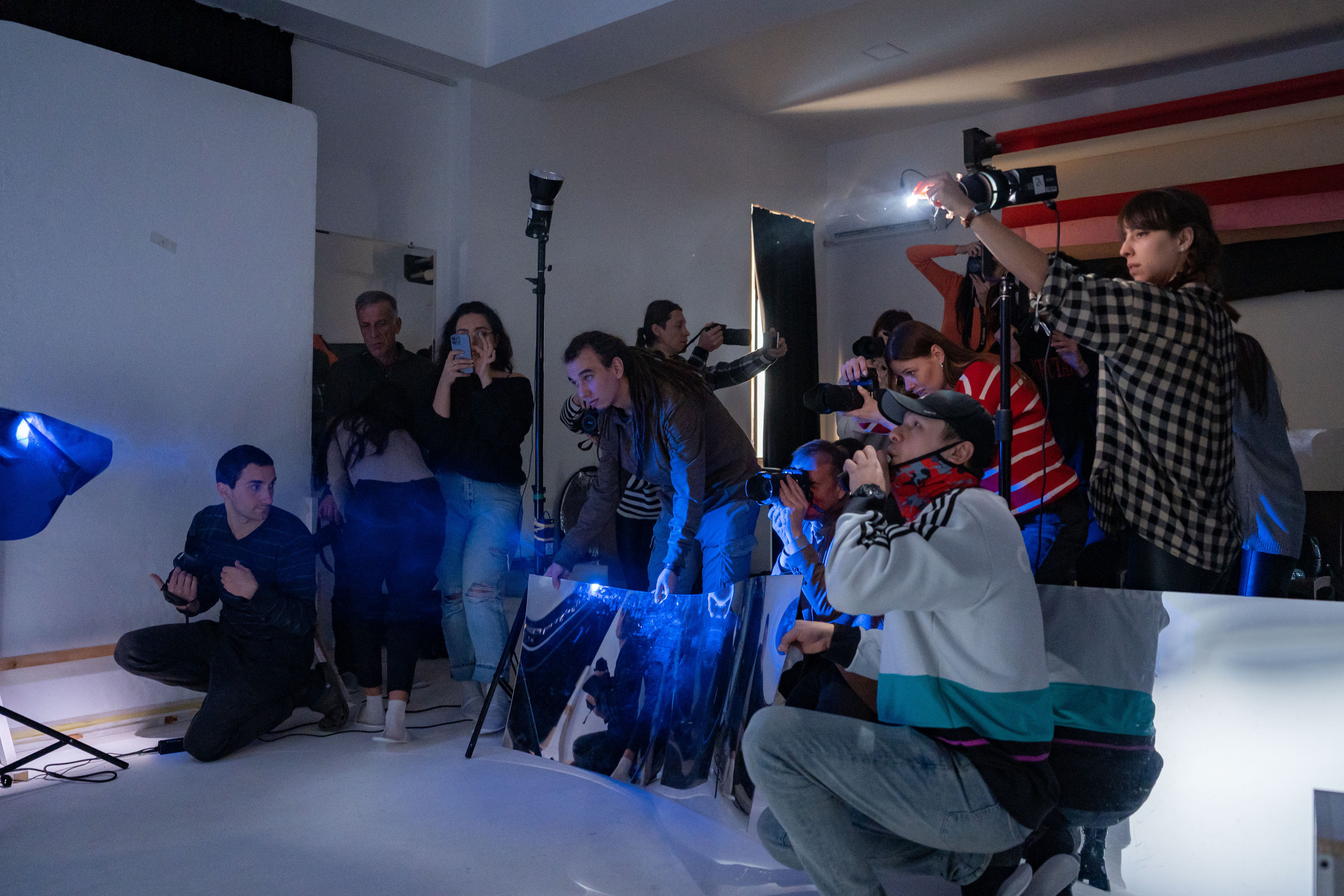 Жёсткий свет. Студия. Фотограф Григорий Кравец