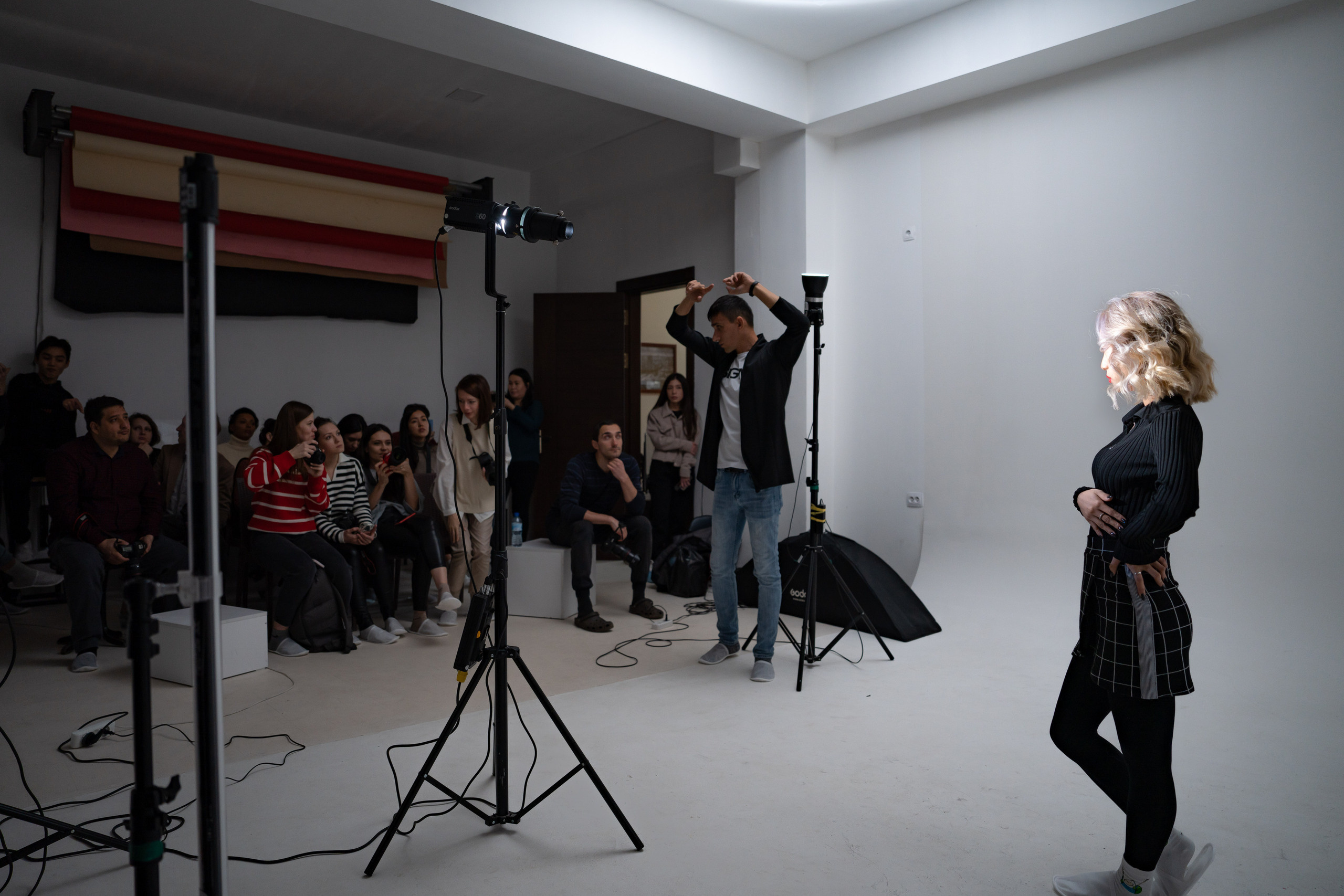 Жёсткий свет. Студия. Фотограф Григорий Кравец