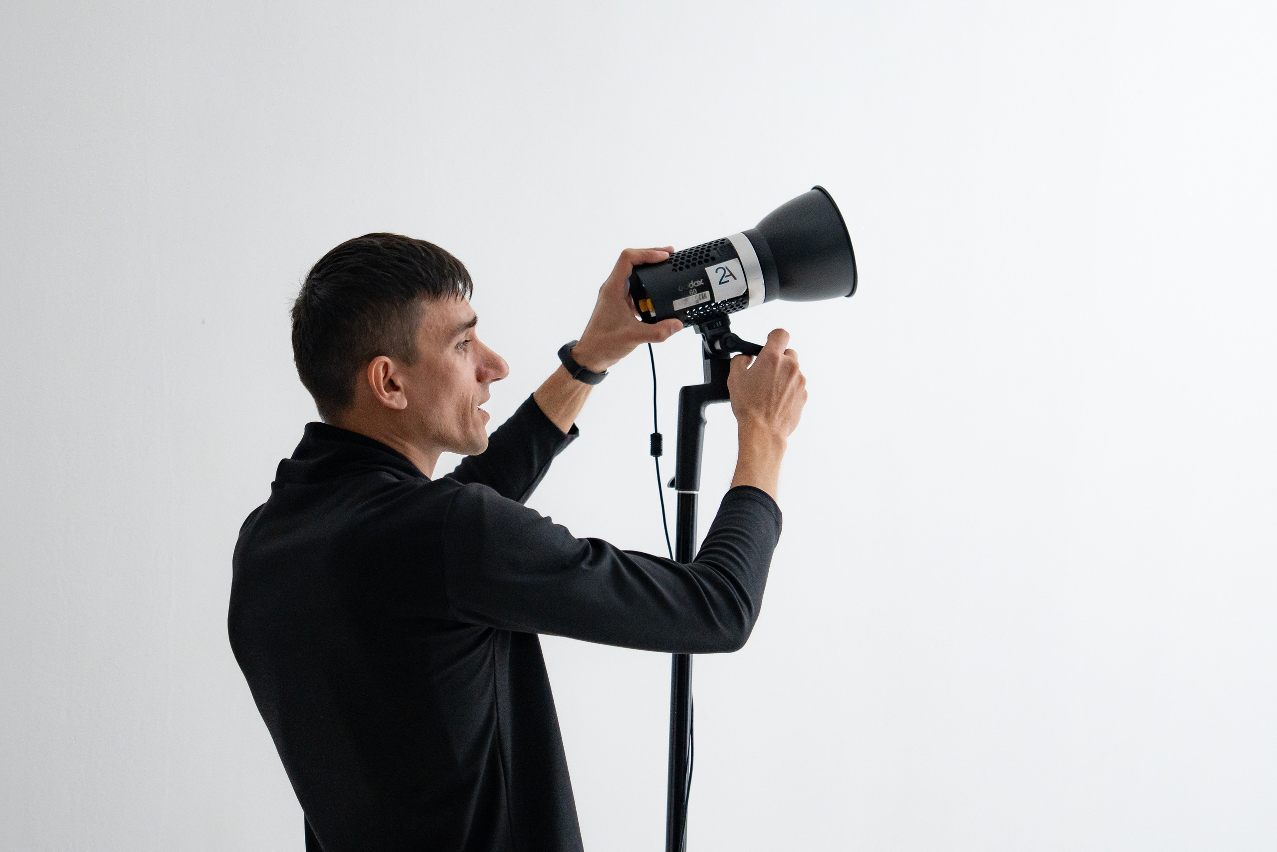 Жёсткий свет. Студия. Фотограф Григорий Кравец