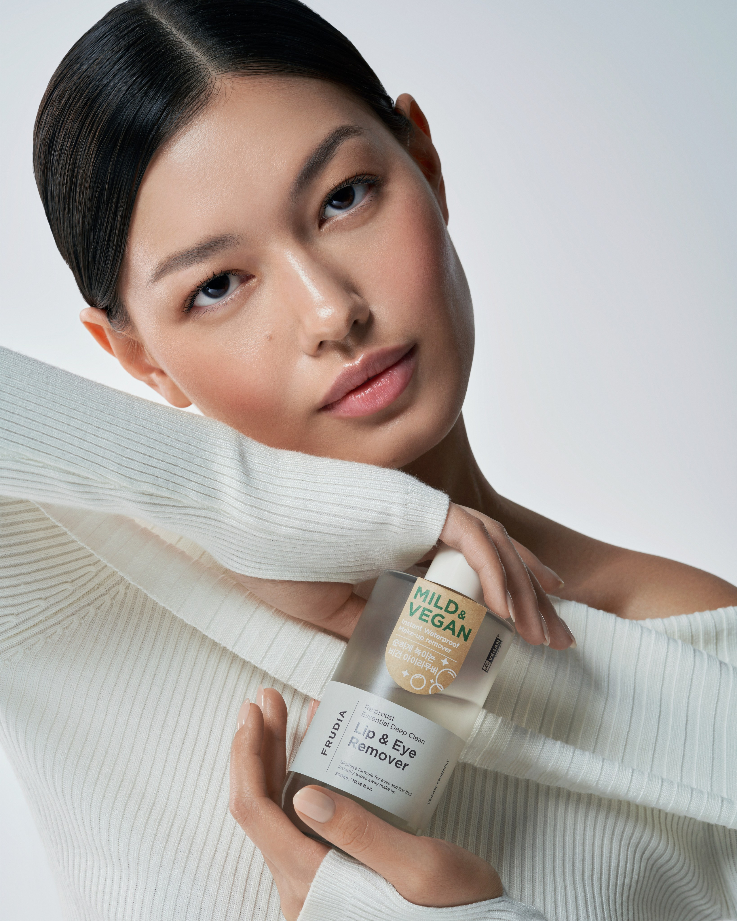 Frudia. Alina Efimova — Retoucher (Beauty, fashion and product)