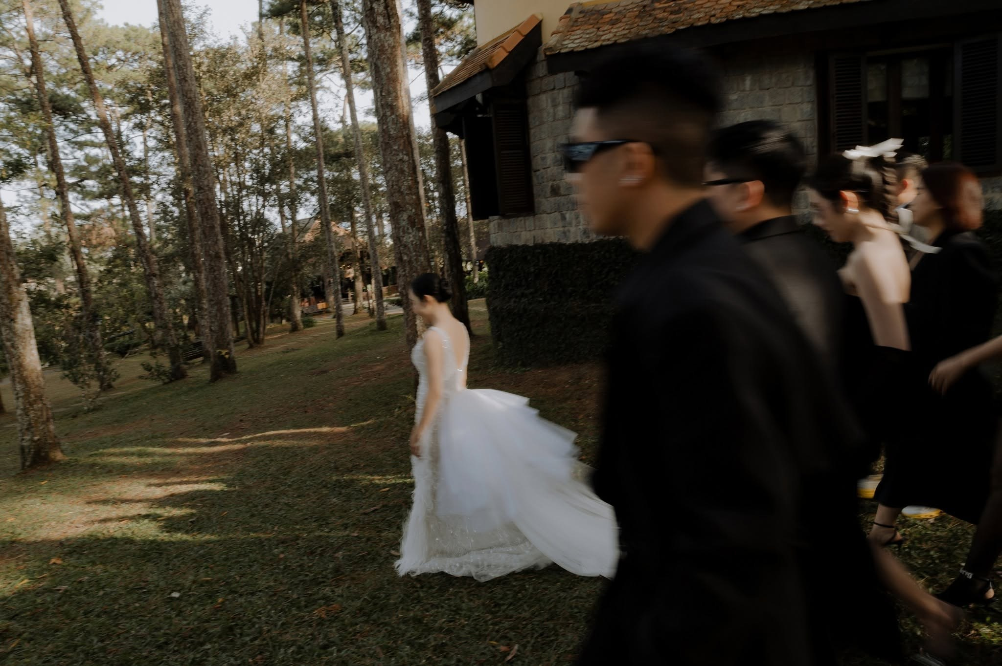 𝐃𝐄𝐍𝐍𝐈𝐒 ⓐⓝⓓ 𝐓𝐈𝐍𝐘/Destination Wedding. Nhiếp ảnh gia đám cưới hàng đầu tại Thành Phố Hồ Chí Minh