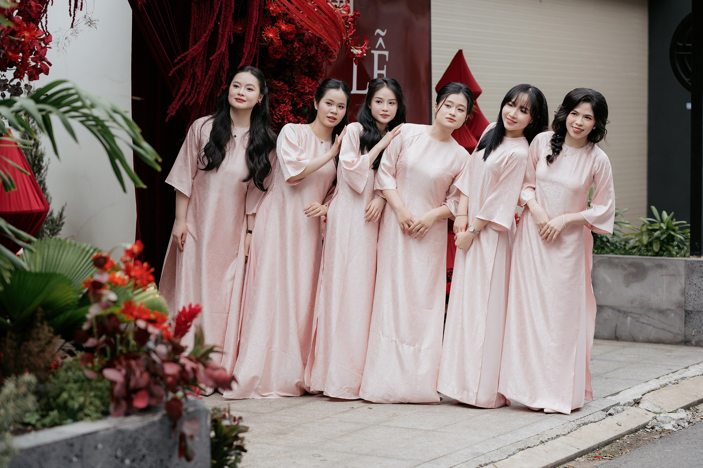 YEN LINH & HOANG QUY / Wedding Ceremony. Nhiếp ảnh gia đám cưới hàng đầu tại Thành Phố Hồ Chí Minh