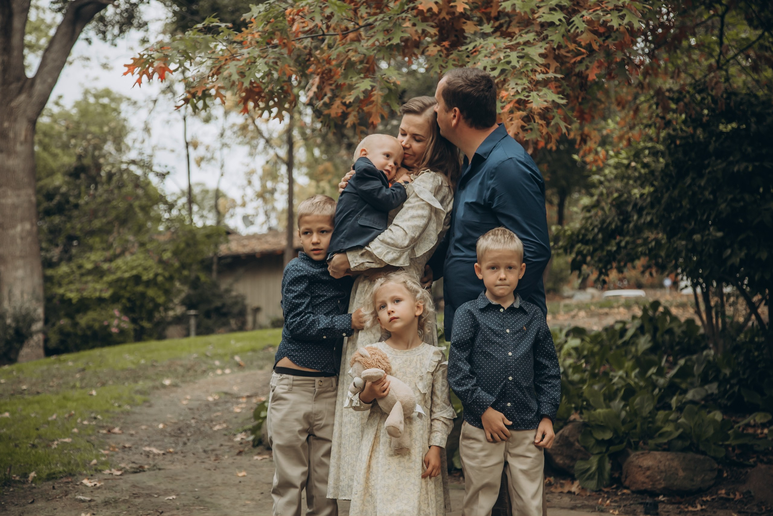 Events and big family photos. Family and children’s lifestyle photographer Elena Tumanova