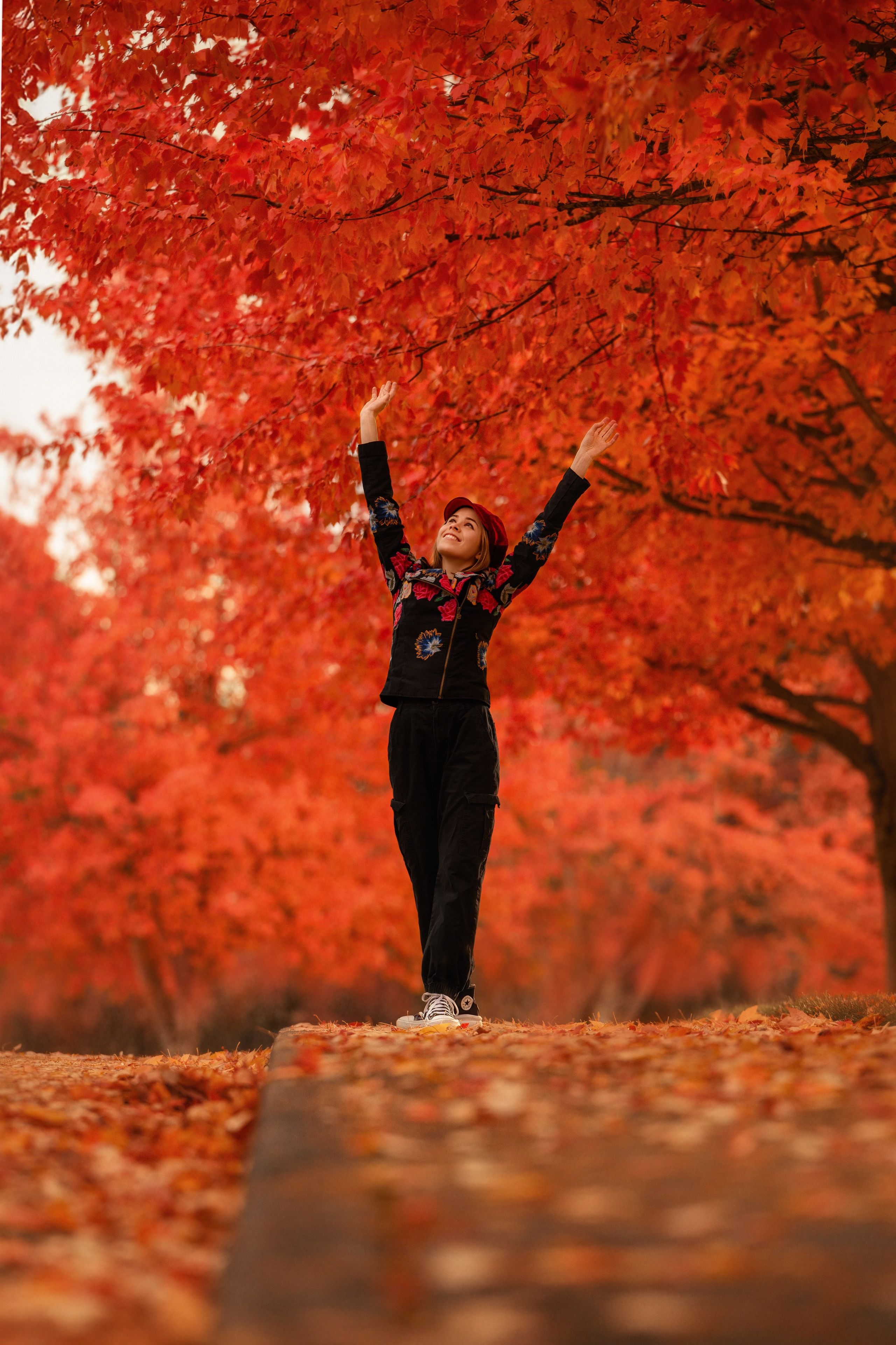 Red autumn. Wedding & portrait photography in the Seattle Area. Helen Michelle photographer