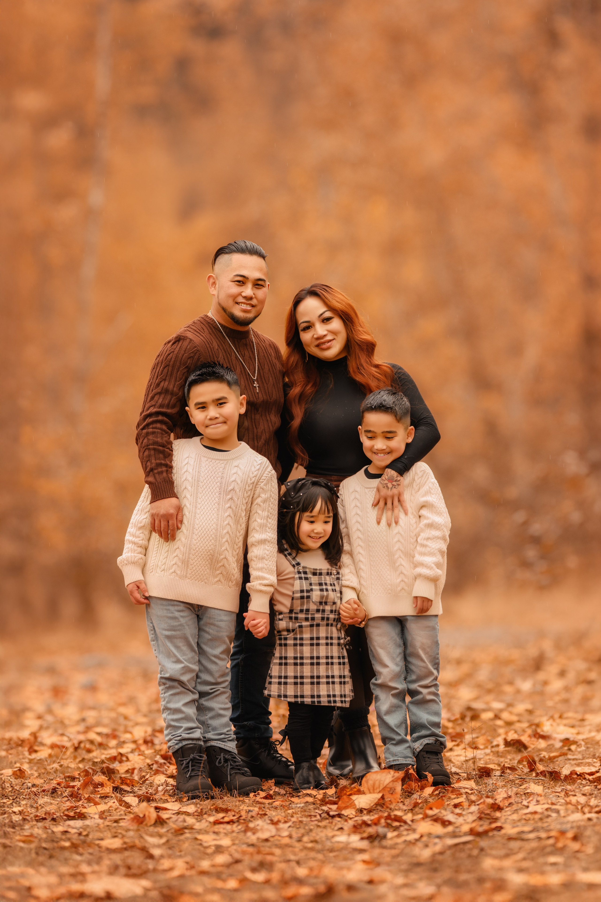 Shayna and her family. Wedding & family photography in Seattle area. Helen Michelle photographer