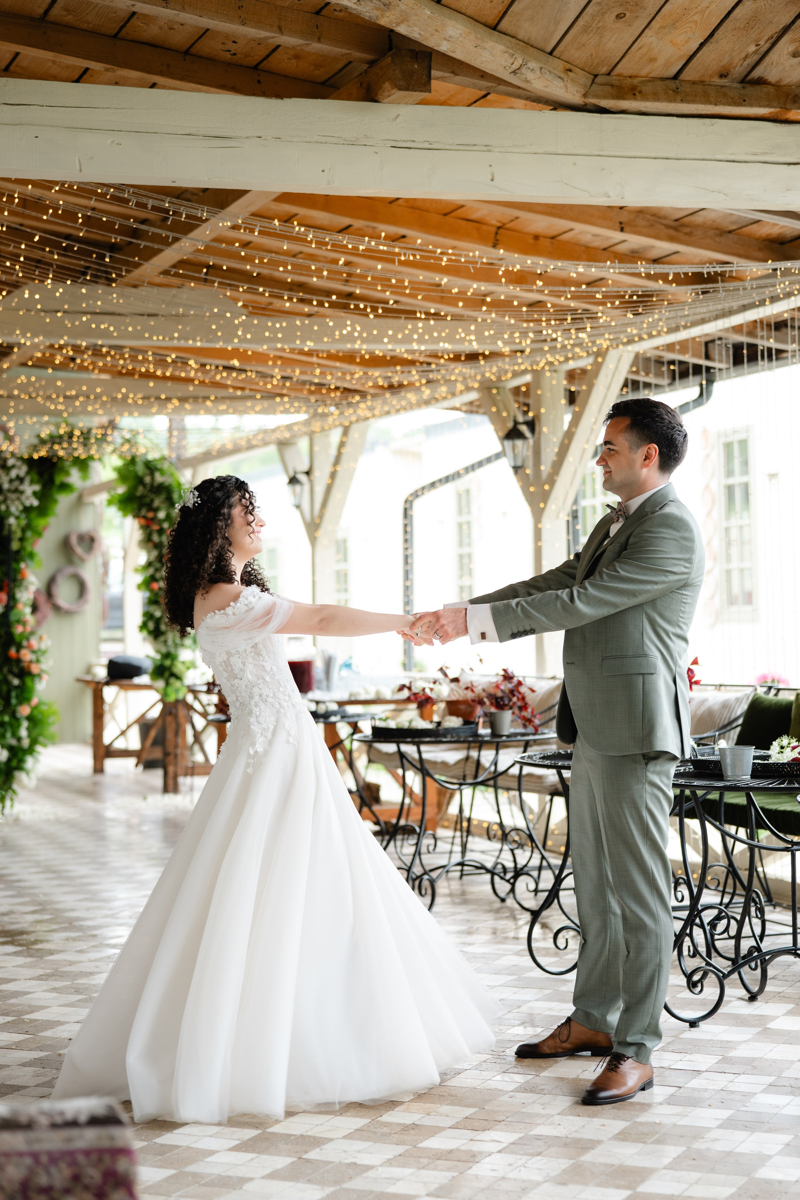 Mona + Vlad | Valea Sanzienelor. Proud Vision Weddings | Wedding Photography & Films — Servicii profesionale Foto Video Nunta Iasi