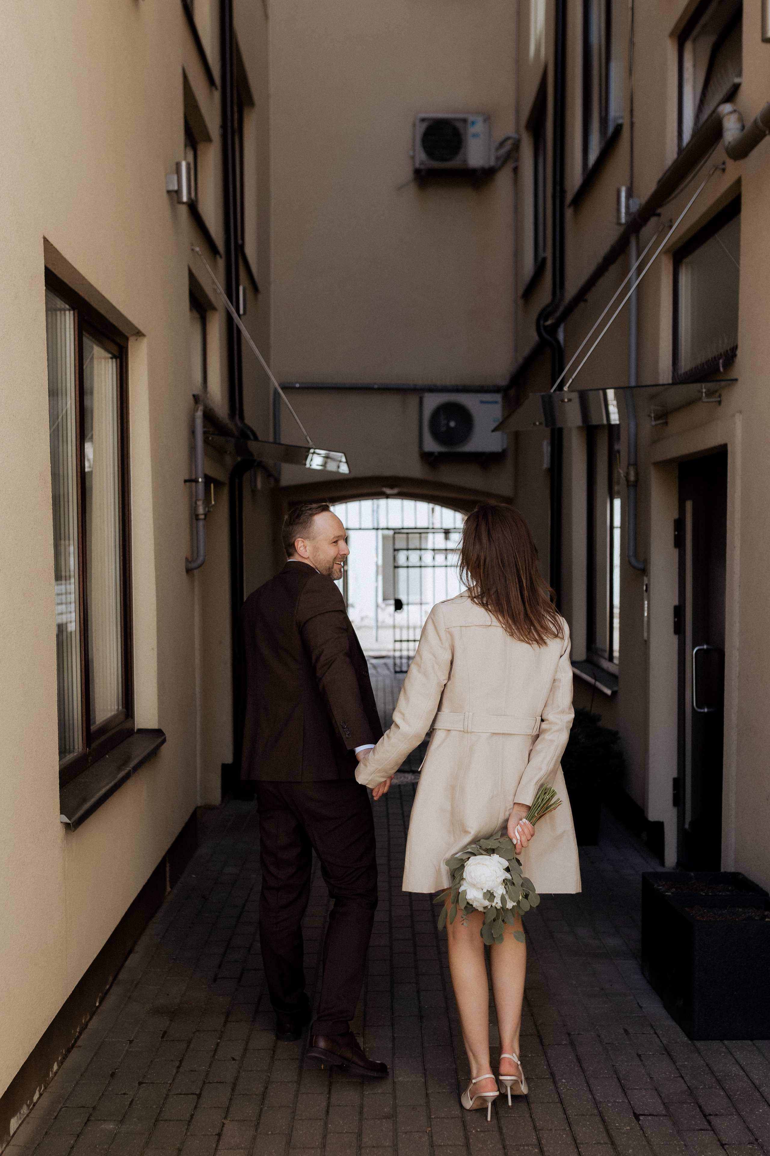 Monika ir Vytautas — miestu alsuojanti trumpa jaunųjų fotosesija Kaune