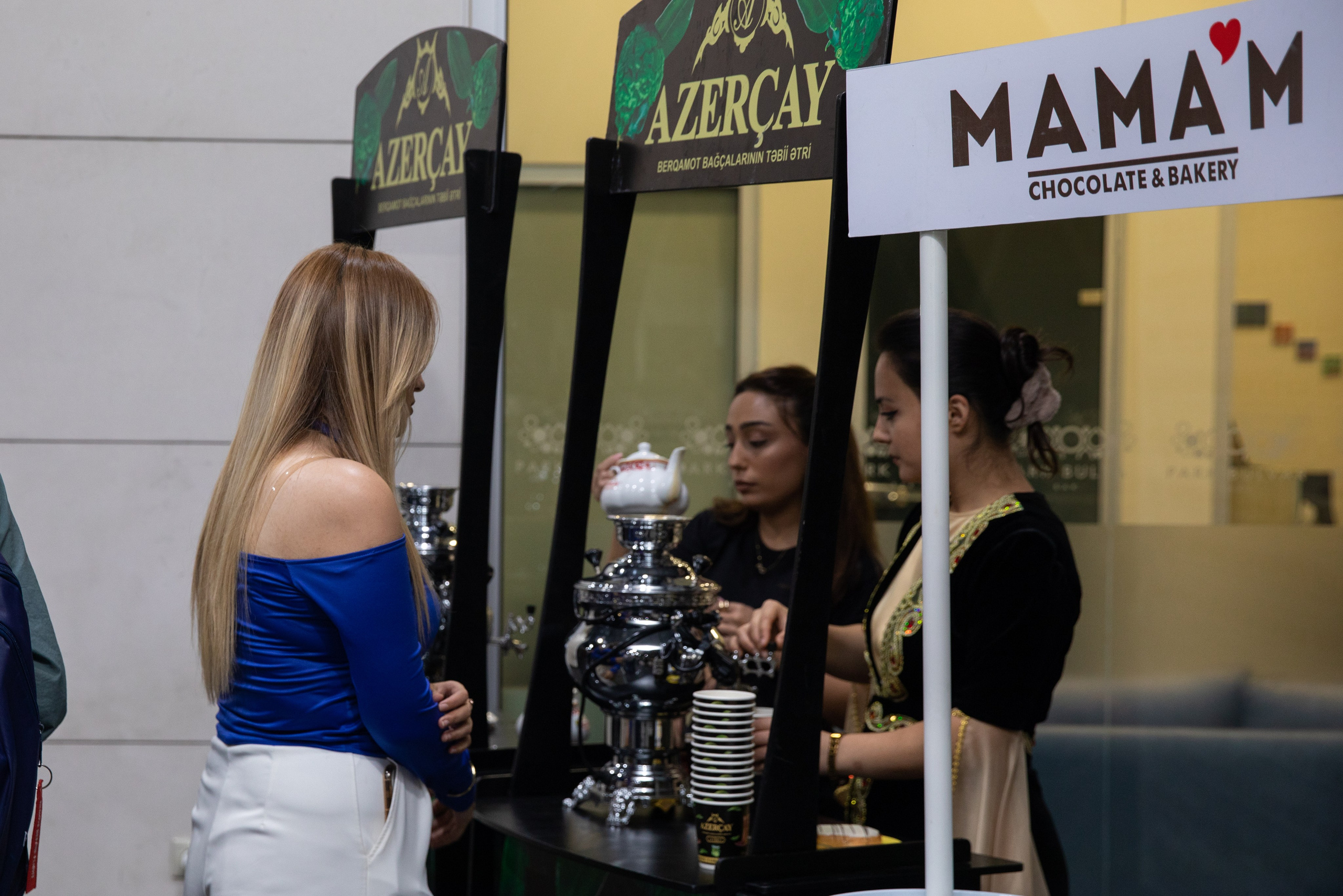 “Astronomiyada Əsas Anlayışlar” kitabının və “Fəza və Zamanın Elçiləri” filminin təqdimatı. Həvəskar Astronomlar Cəmiyyəti — Astronomy.az