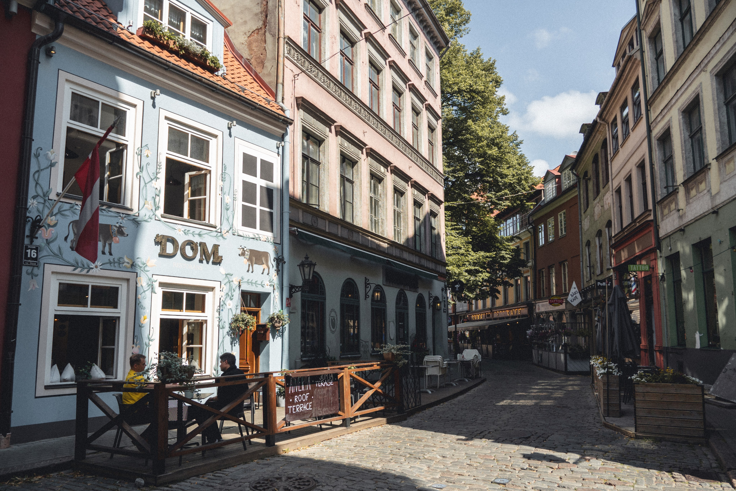 Voyage à Riga. Photographe sur Cote d’Azur. Portraits de familles, couples, enfants, événements