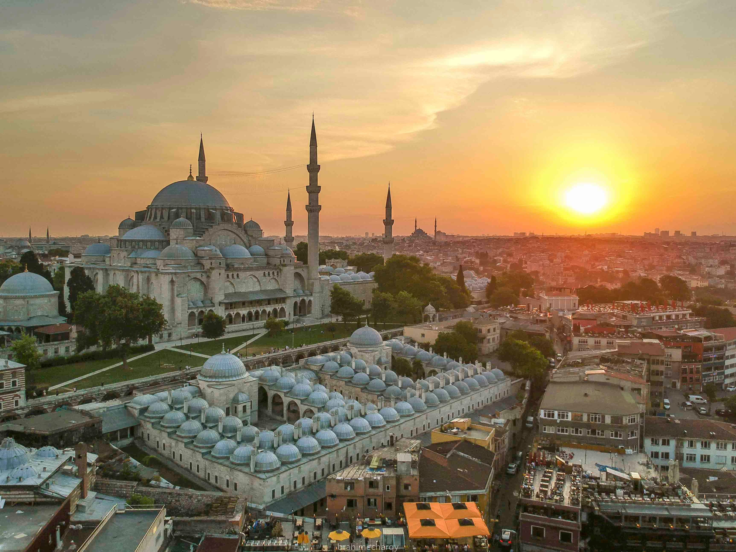 Фото. Брахим — фотограф