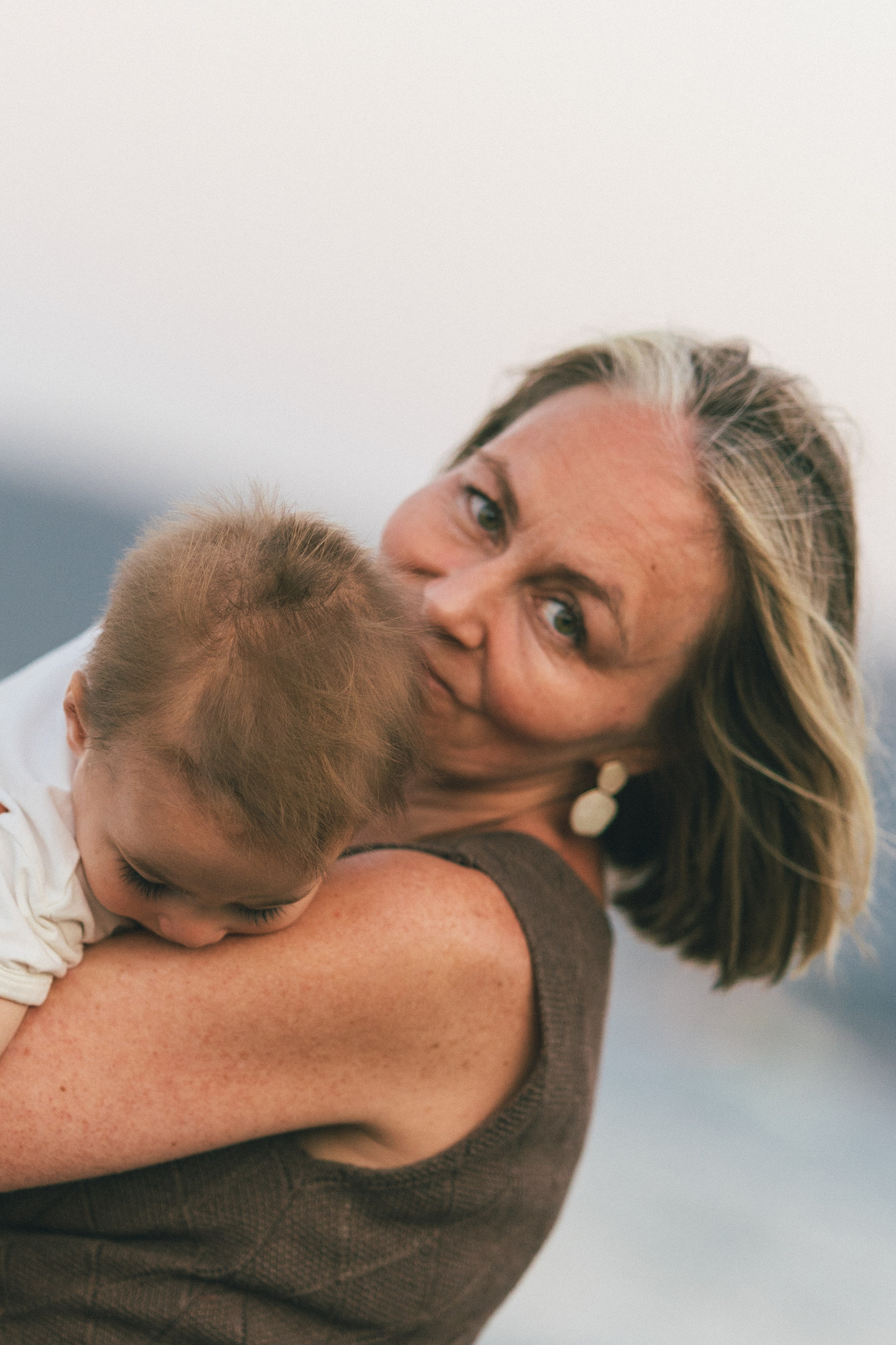 Наталия с внуком. Family photographer in Oviedo — Yana Razina