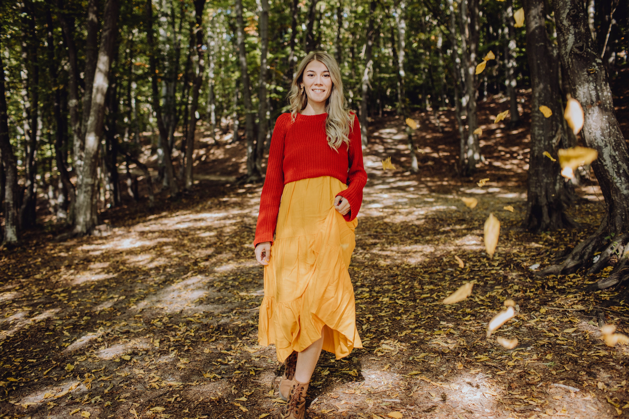 Medeea. Wedding & couple photographer from Romania Rut Vetan