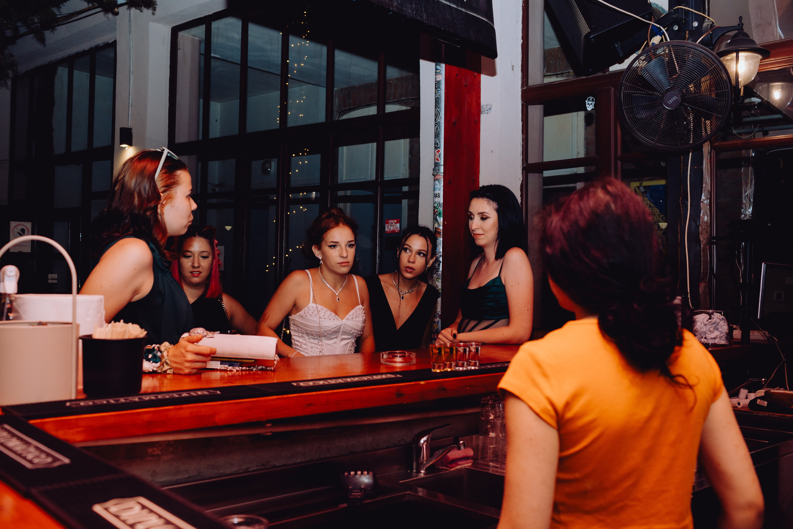 Paul & Maria. Wedding & couple photographer from Romania Rut Vetan