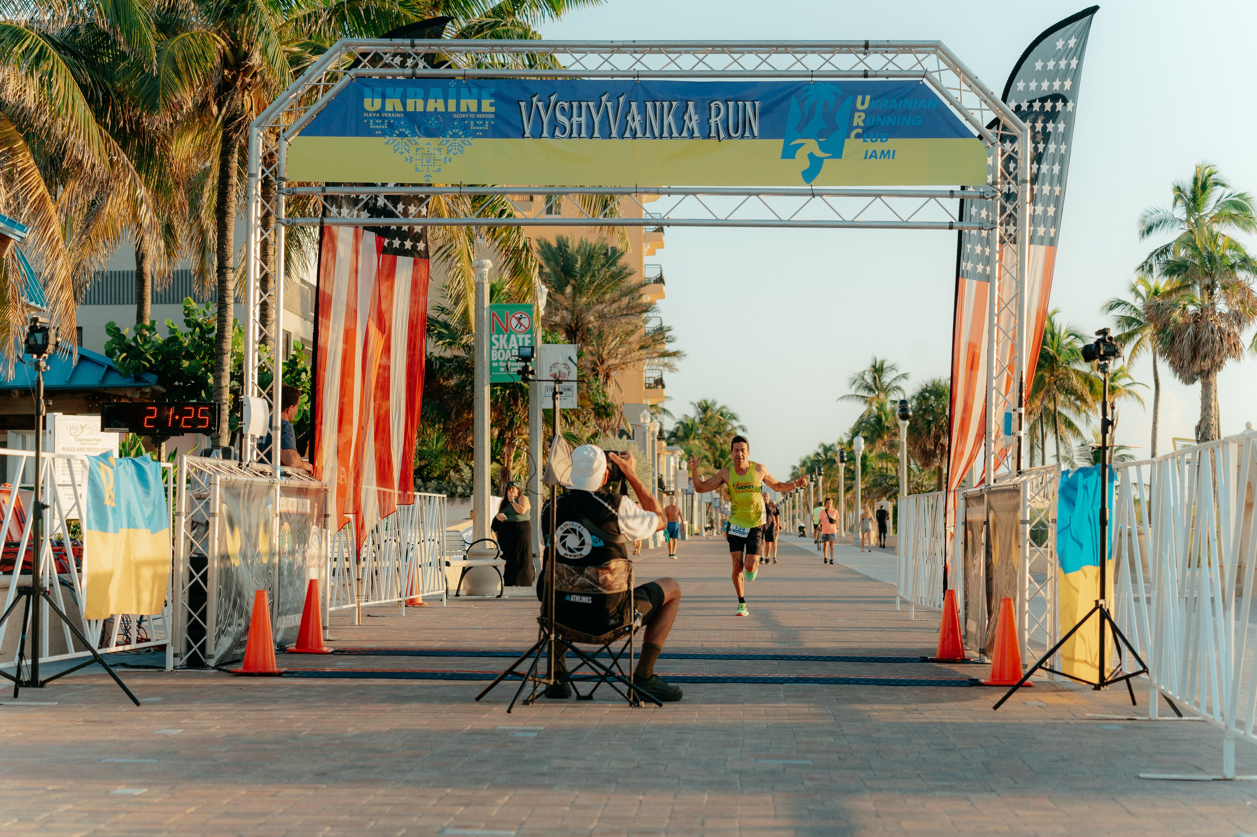VYSHYVANKA RUN. ФОТОГРАФ ФЛОРИДА МАЙАМИ