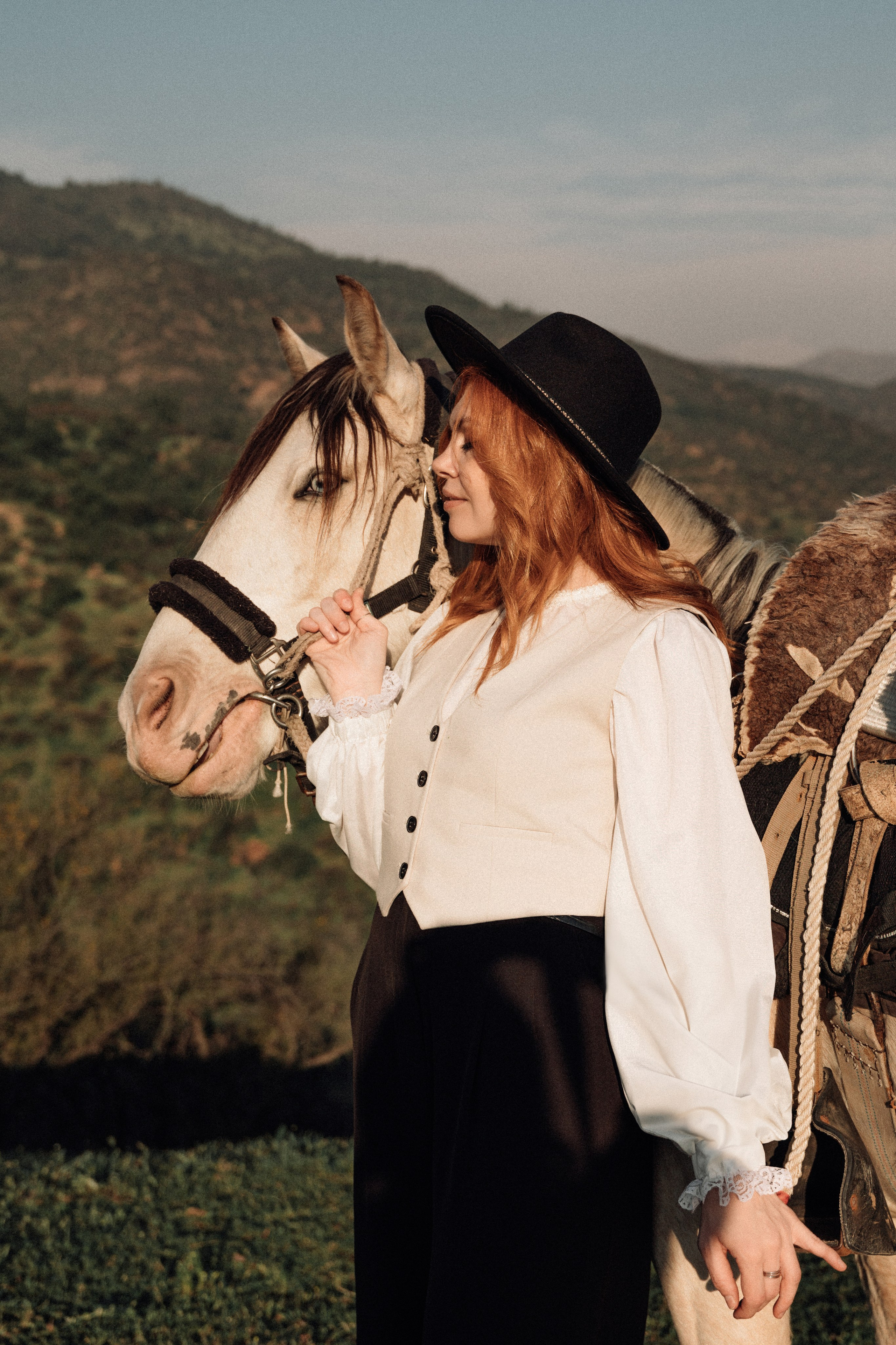 Horseback Mountain Photoshoot — Connection, Freedom & Natural Beauty. Photographer in Santiago, Chile Anna Almazova