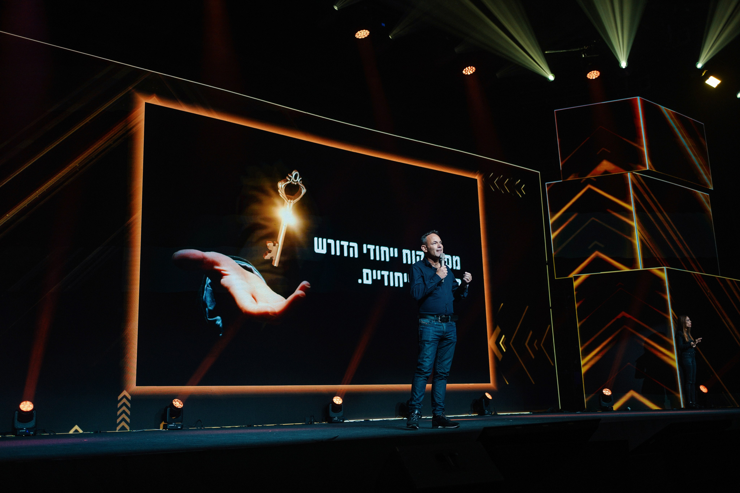 Business. Dmitry Gorodetsky Event Photographer