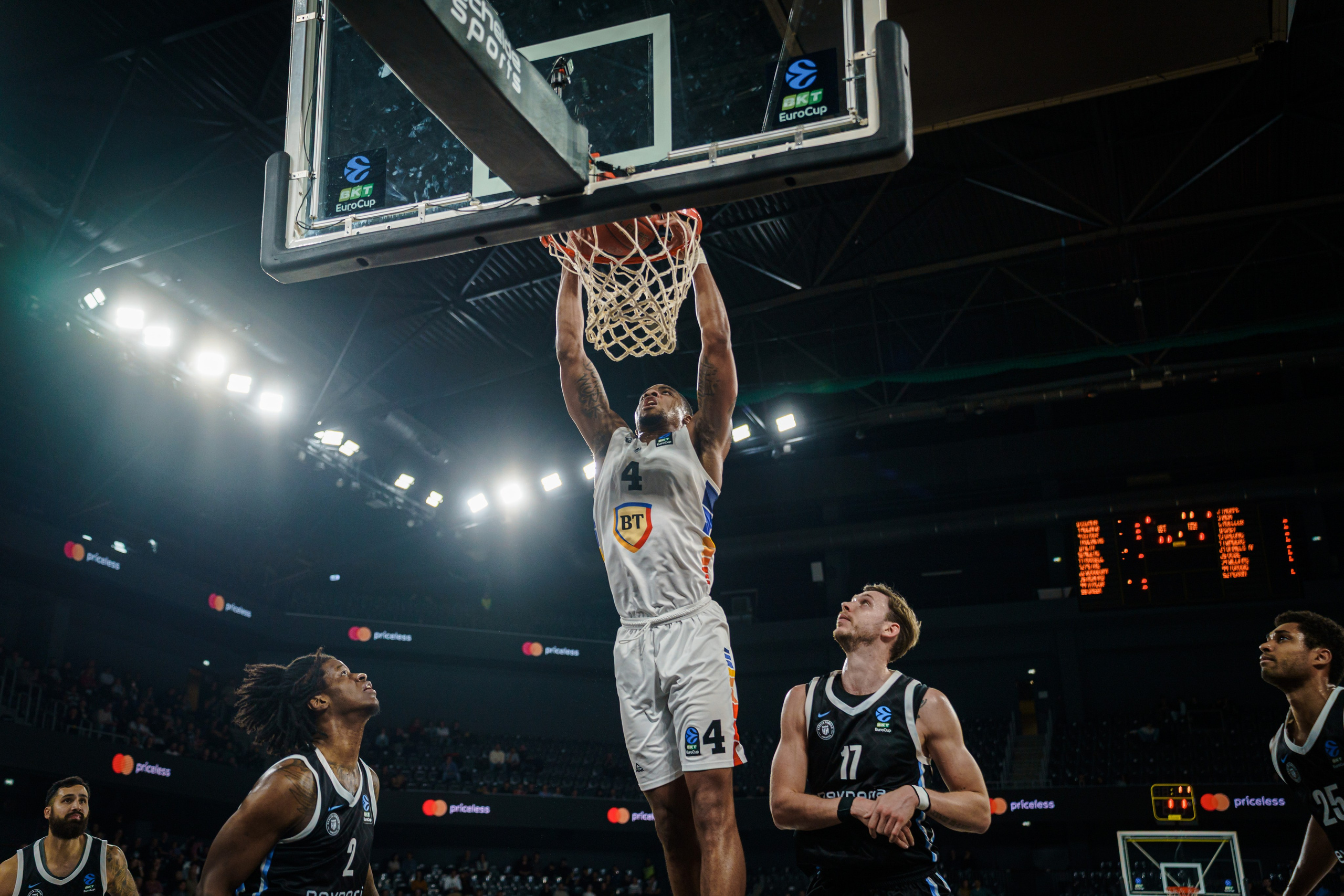 BASCHET. Alecsandru Braicu — Fotograf Sportiv