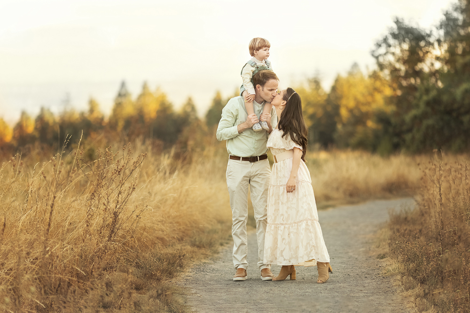 Beaverton/OR, October 2022. Elena Baldes, family photographer