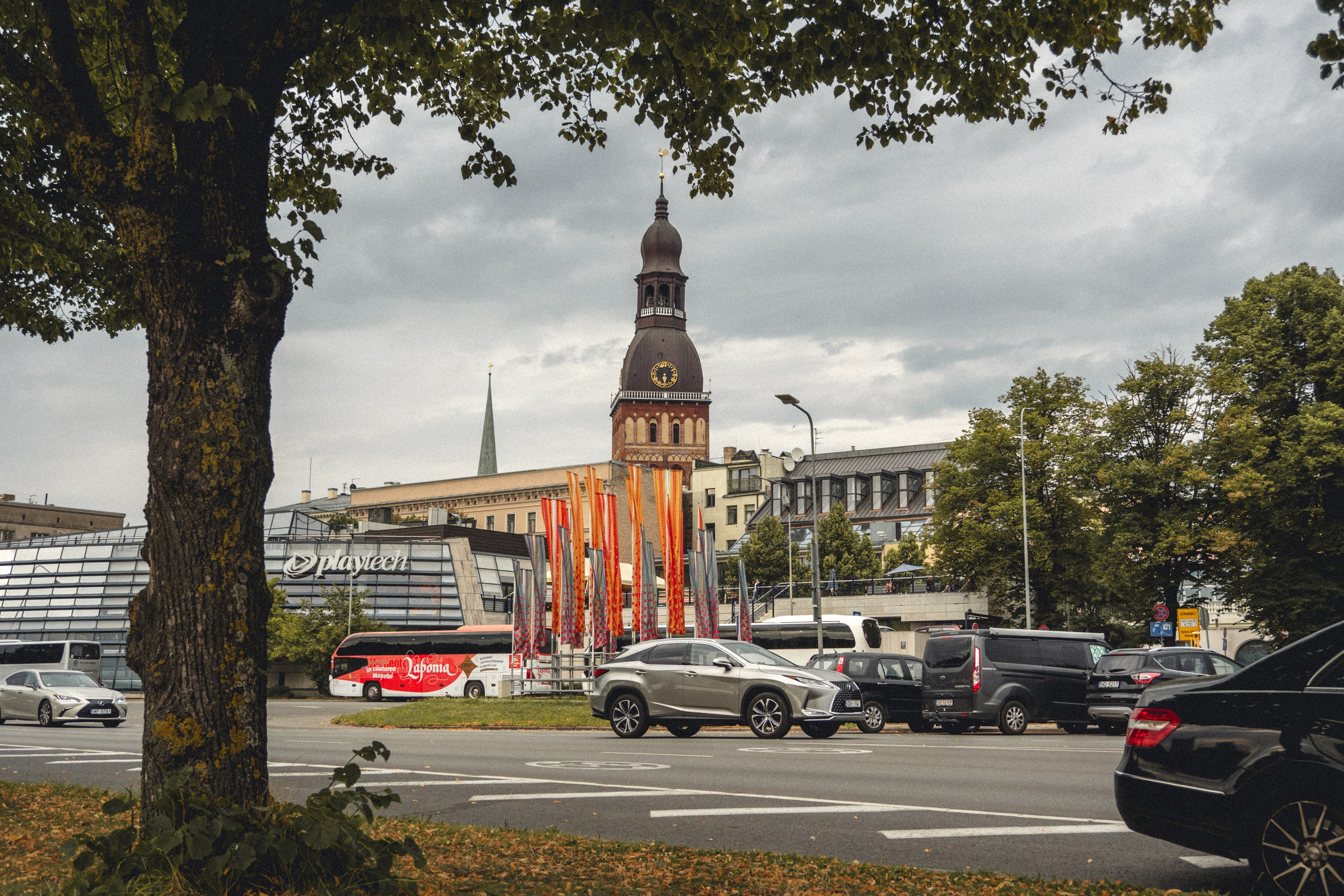 Voyage à Riga. Photographe sur Cote d’Azur. Portraits de familles, couples, enfants, événements