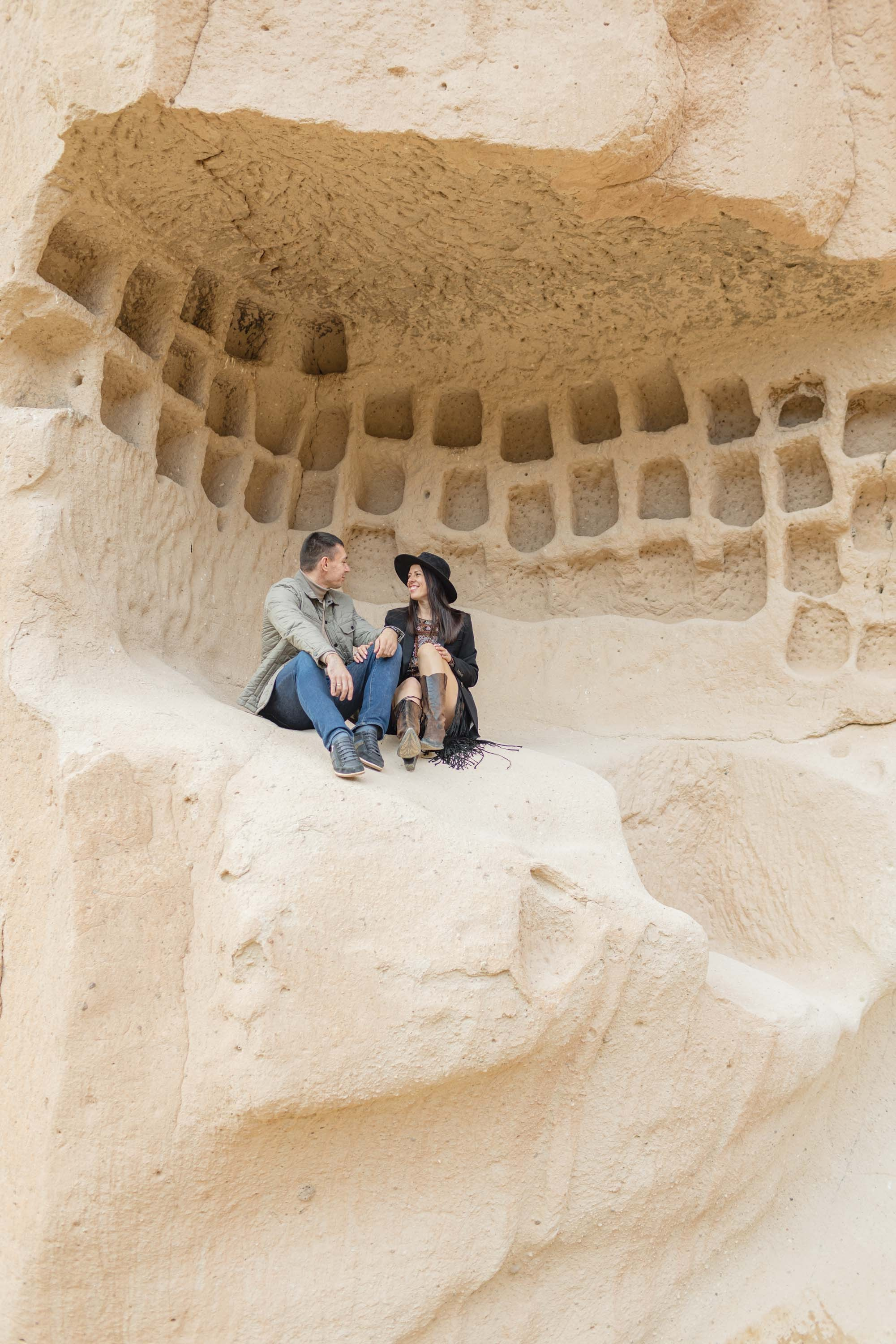 Stylish Photoshoot in the Charming Streets and Valleys of Cappadocia. Julia Ganch I Fashion Wedding Photography I Cappadocia Turkey