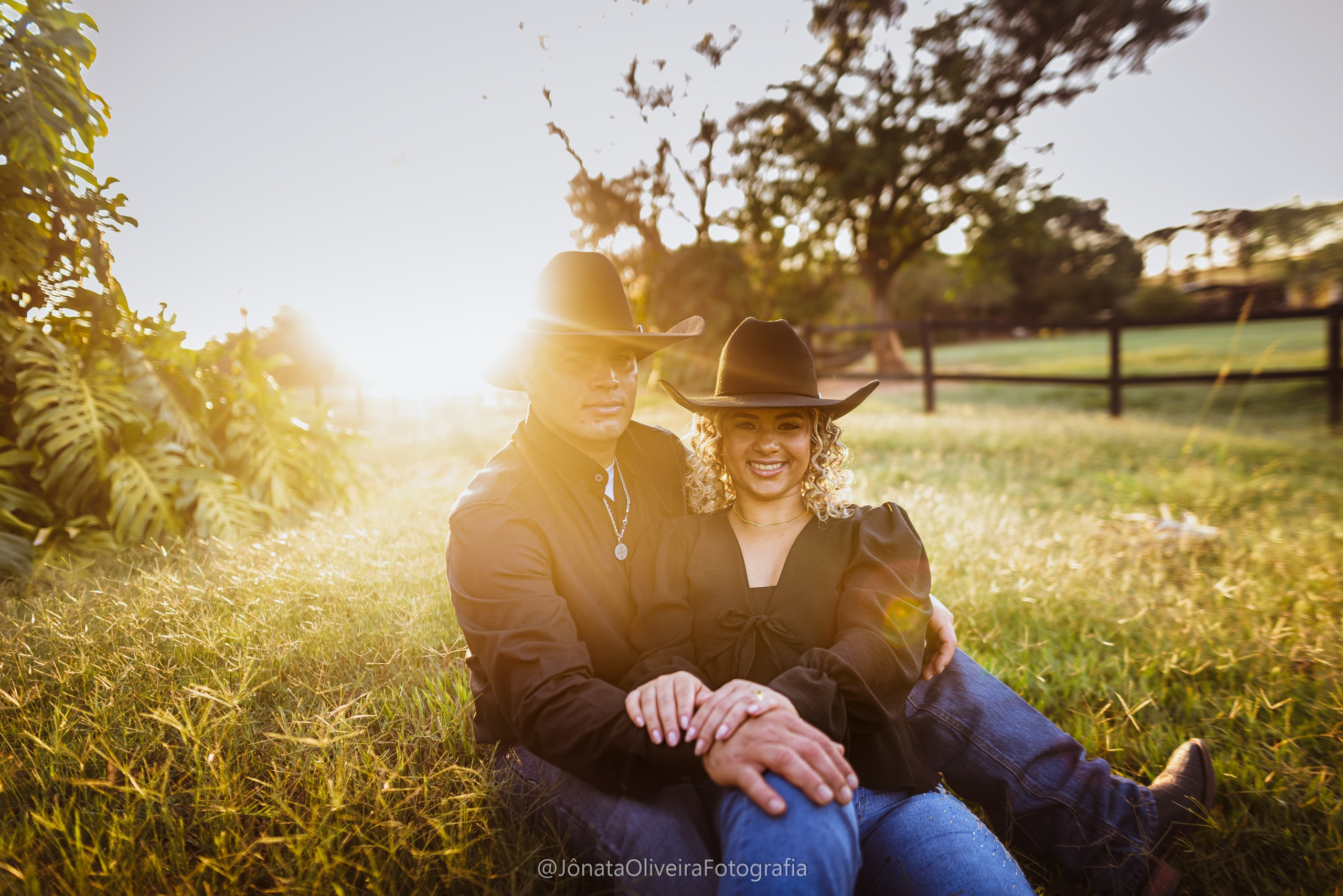 Pre Wedding Luérica e Vinicius. Fotografia de casamentos e ensaios em avaré Jônata Oliveira