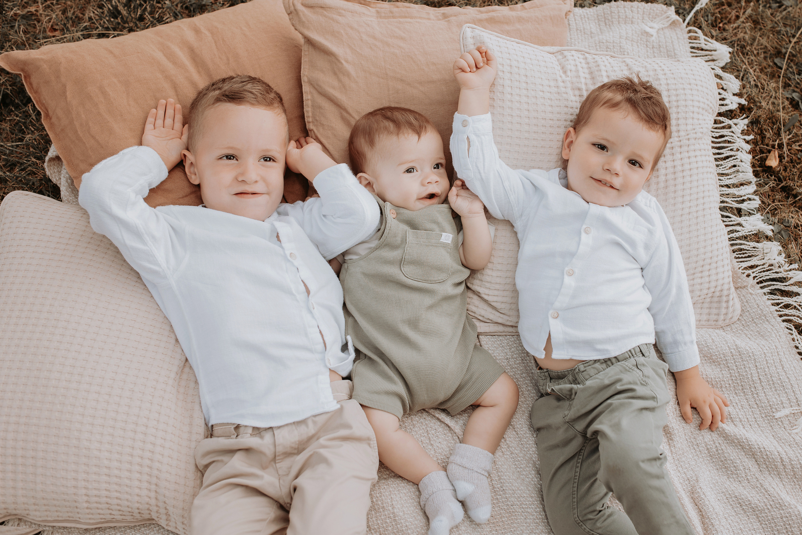 Familienshooting-familienfotograf-outdoorshooting-ulm-biberach. Fotografin für Frauen, Paare & Familien in Emsland, Lingen & Umgebung