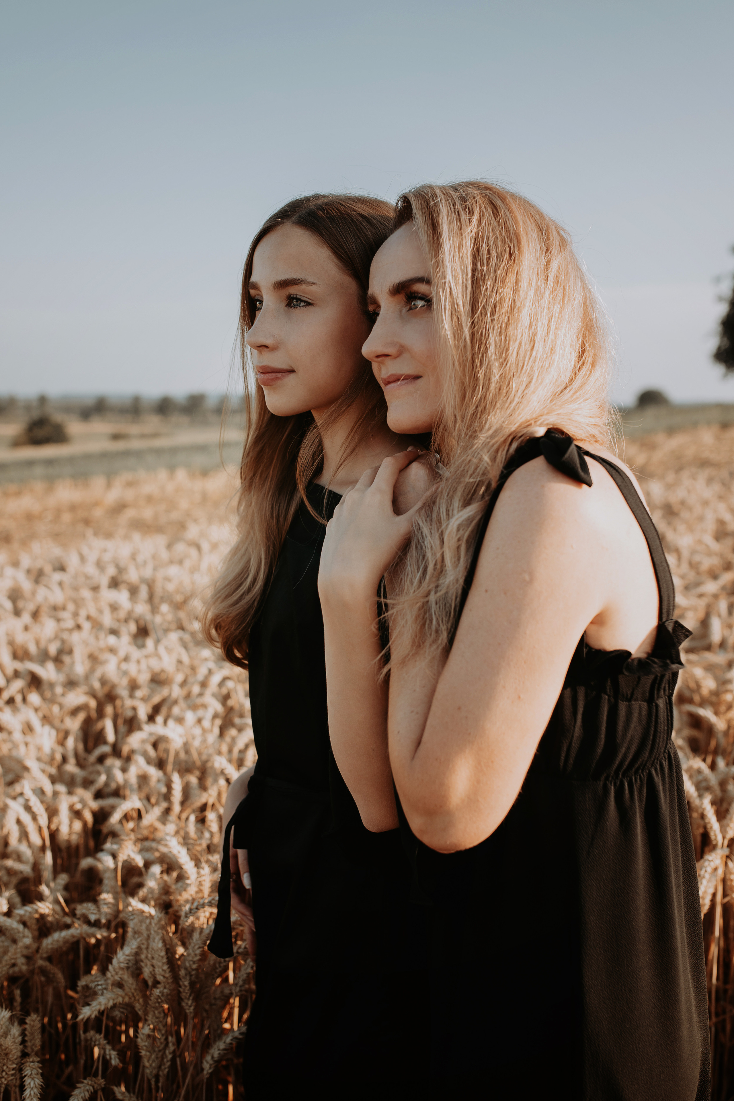 Familienshooting-familienfotograf-outdoorshooting-ulm-biberach. Fotografin für Frauen, Paare & Familien in Emsland, Lingen & Umgebung