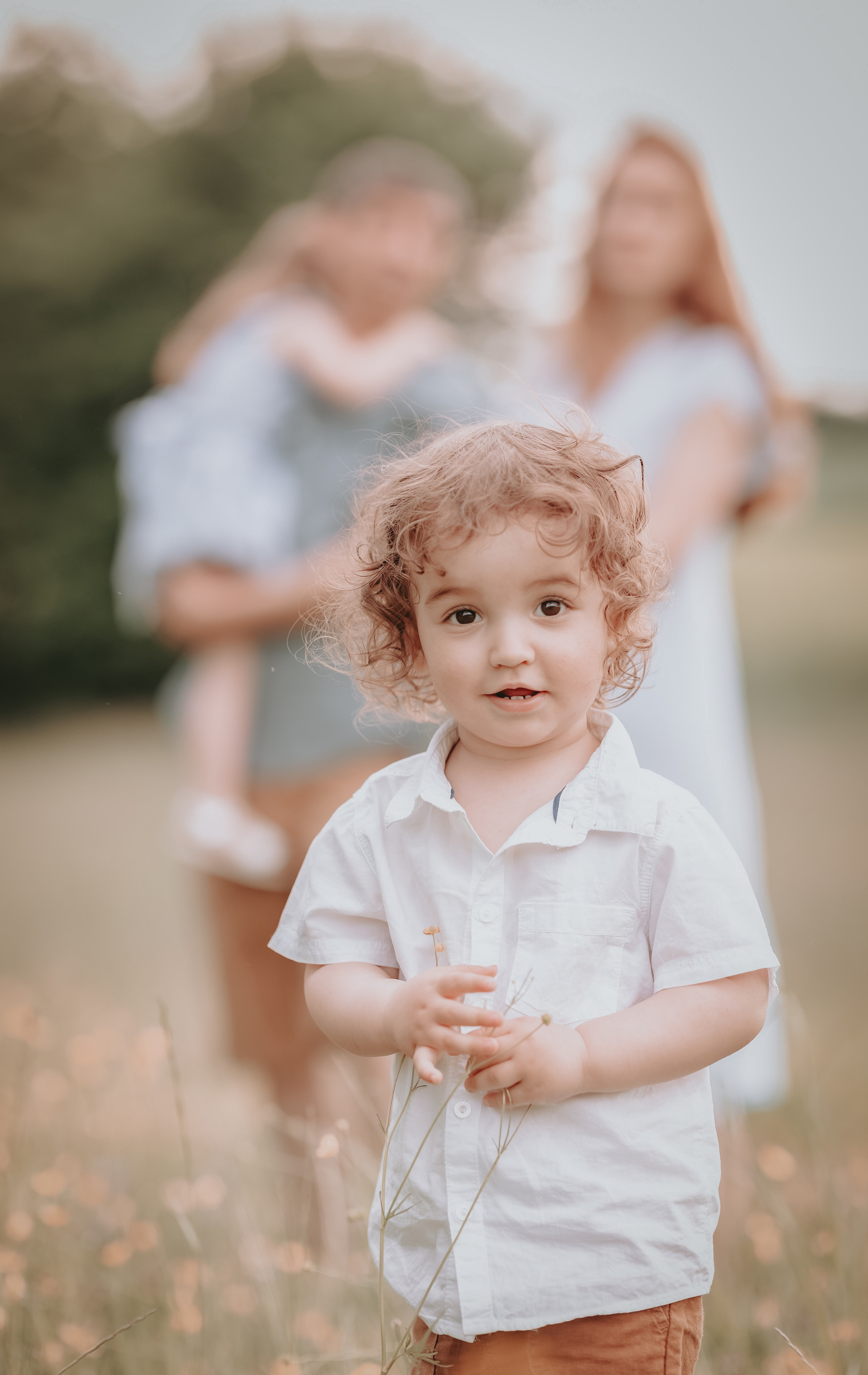 Familienshooting-familienfotograf-outdoorshooting-ulm-biberach. Fotografin für Frauen, Paare & Familien in Emsland, Lingen & Umgebung