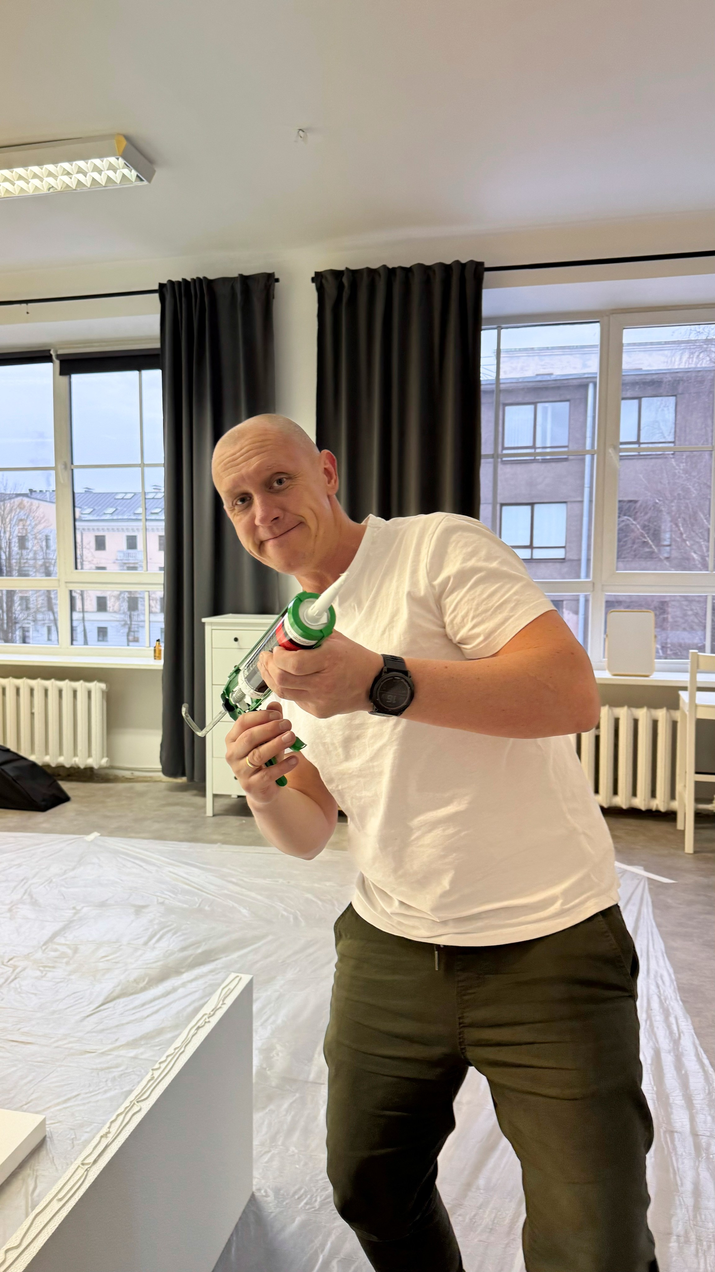 Sava studija jeb vieta, kur izpausties - iPhone Video School. Video shooting and creating with phone, iPhone Video School