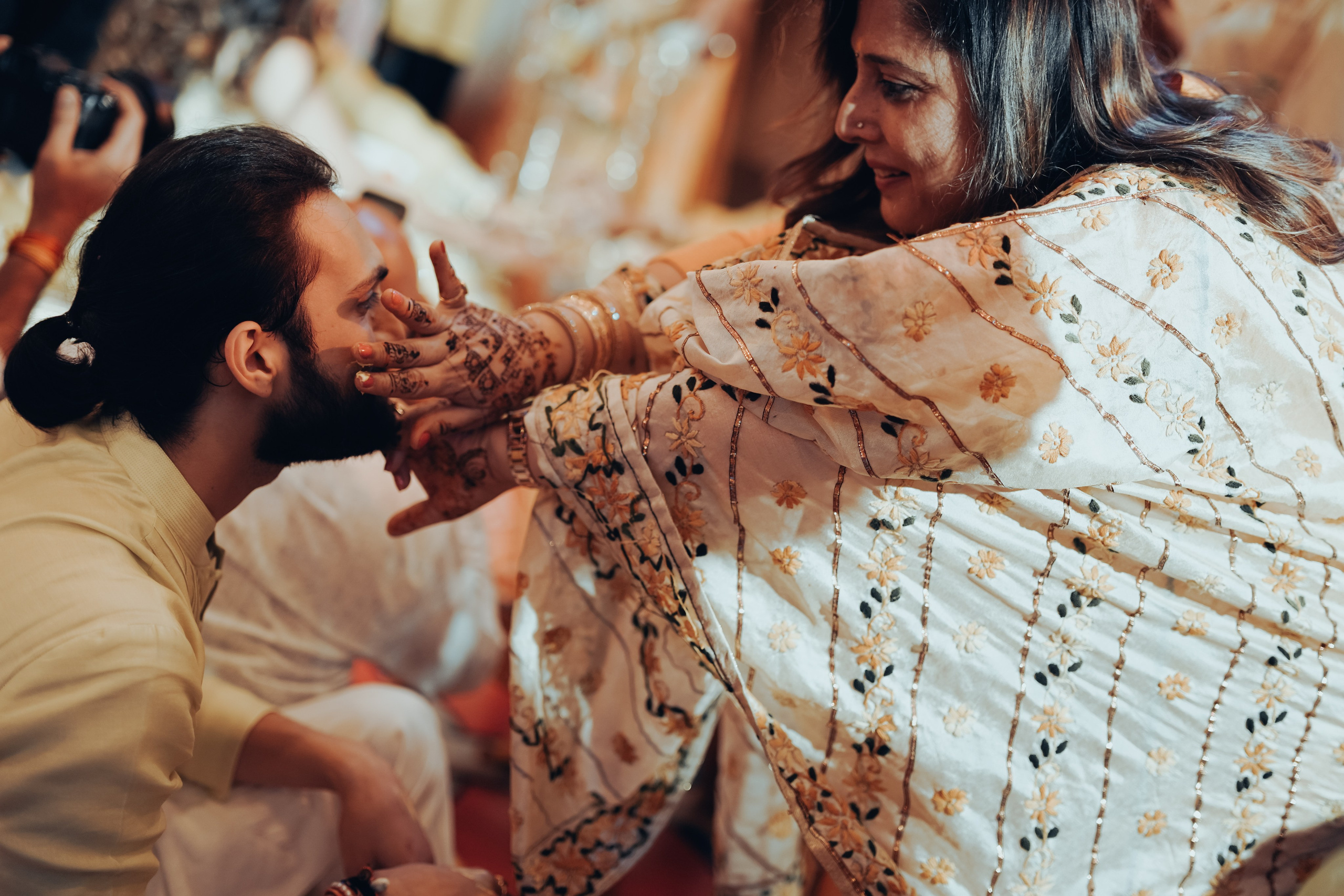 HALDI & MEHANDI. Wedding photographer Stalen Robert